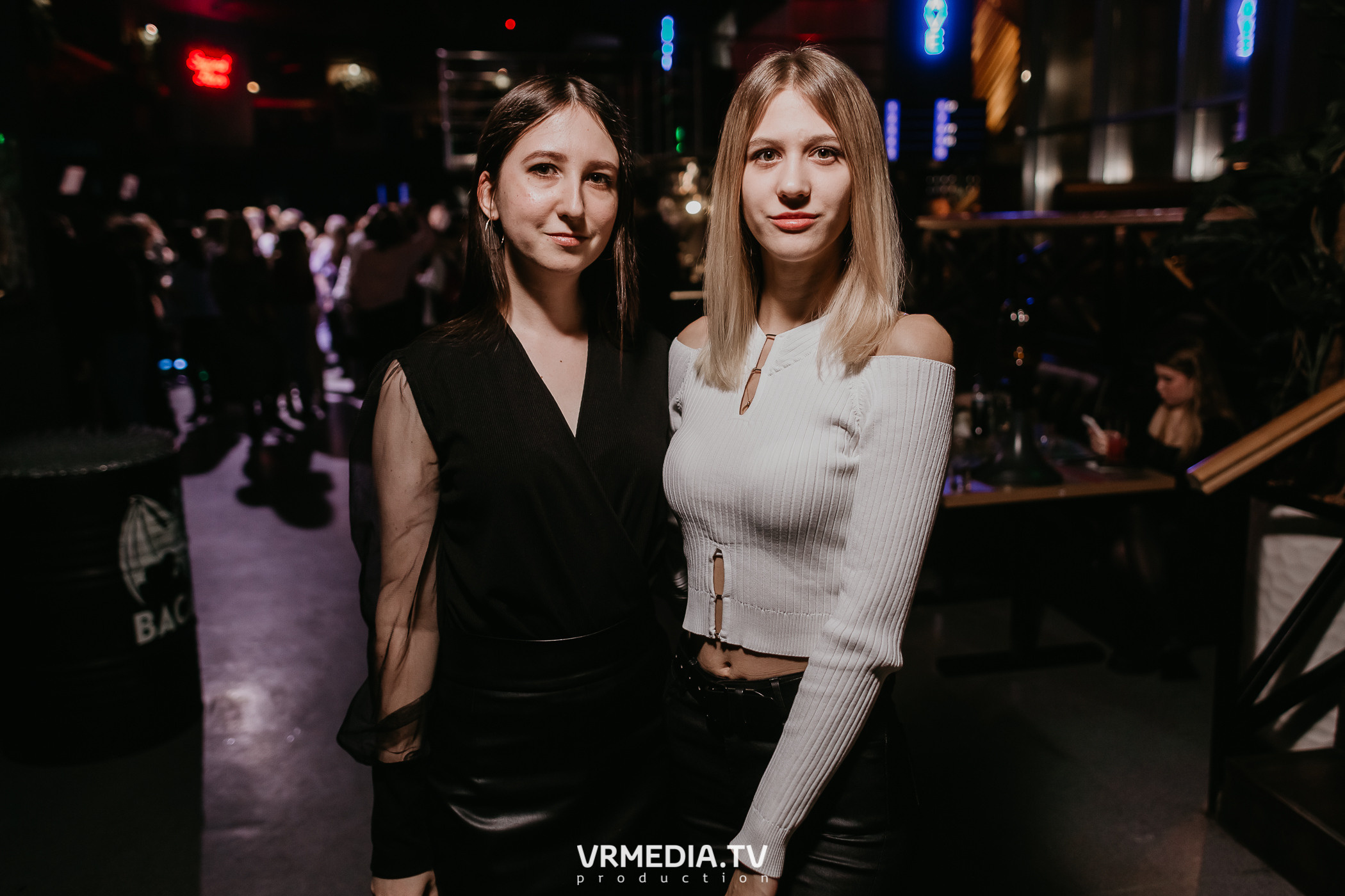 Выходные в баре «DOSKI»