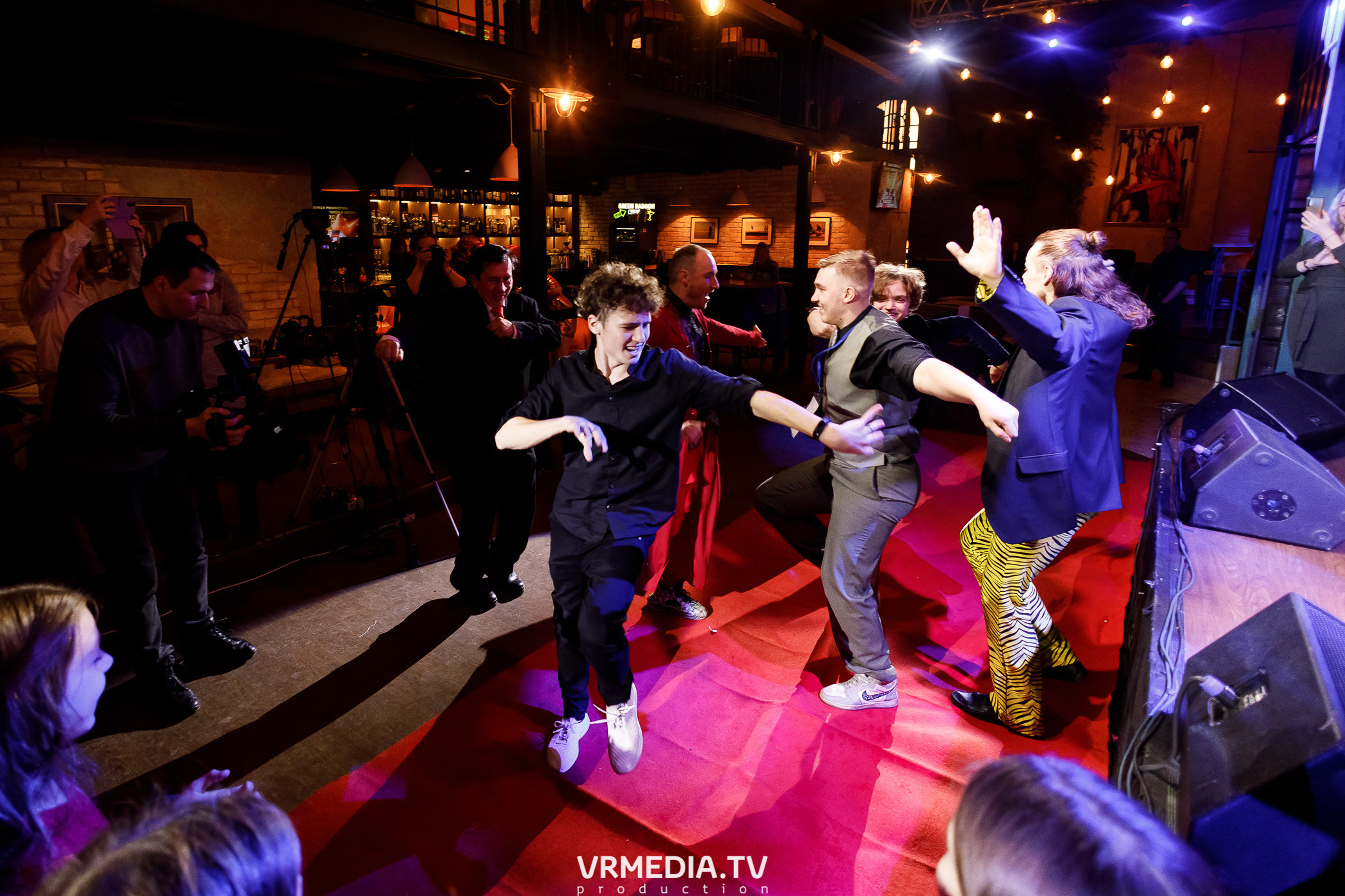 Leomar production. Лестница к славе «1 год»