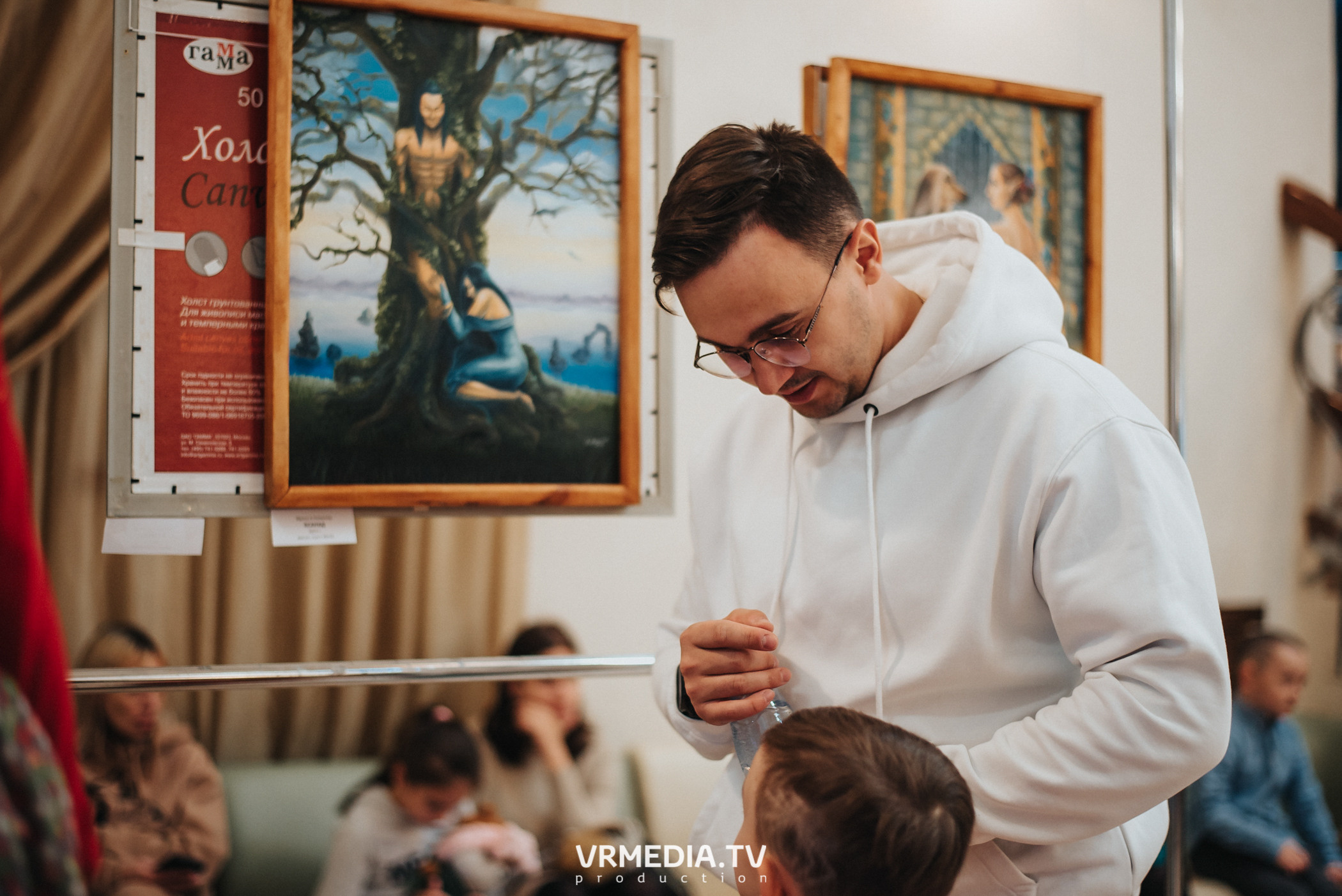 Шоу мыльных пузырей CLINK