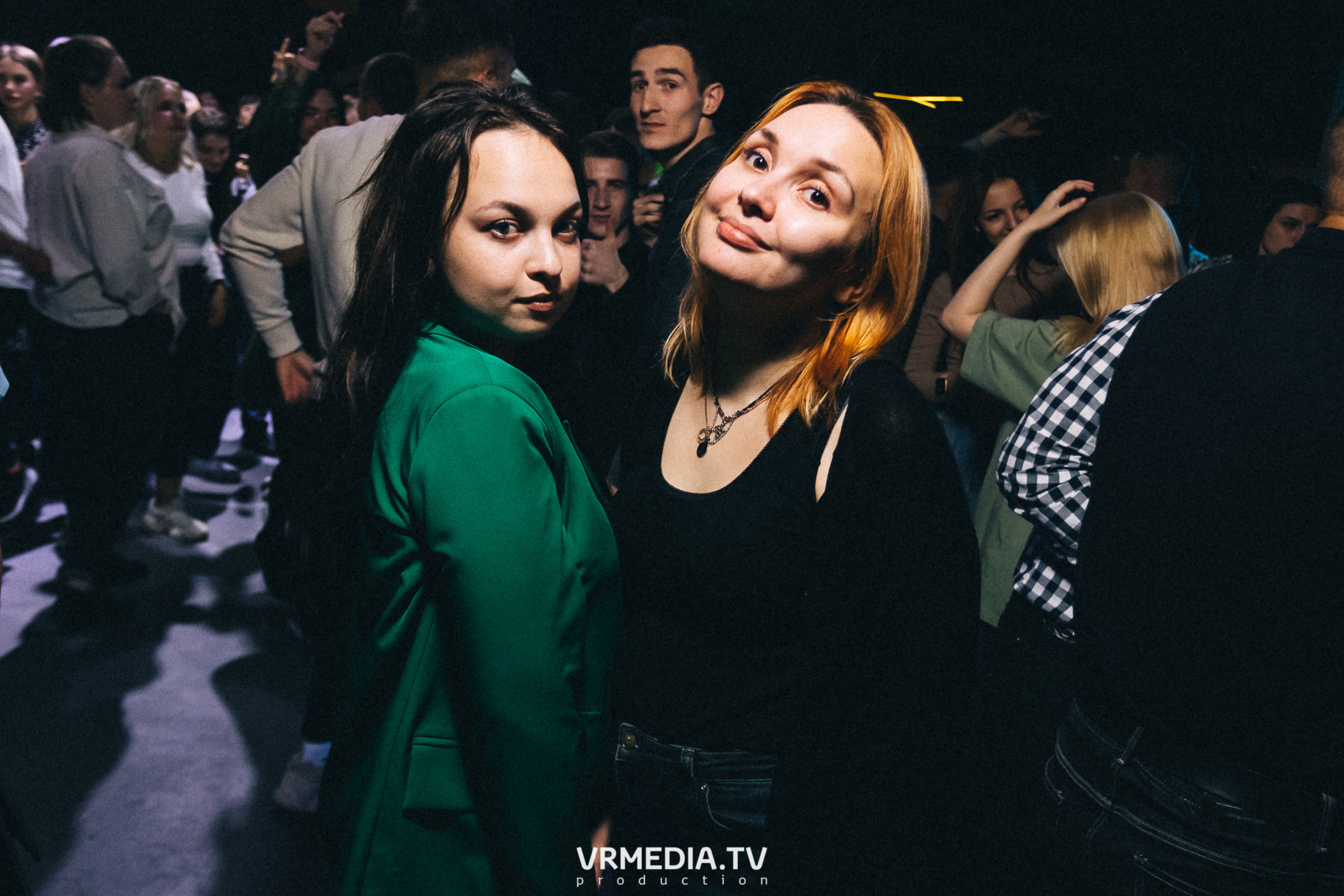 Выходные в баре «DOSKI»