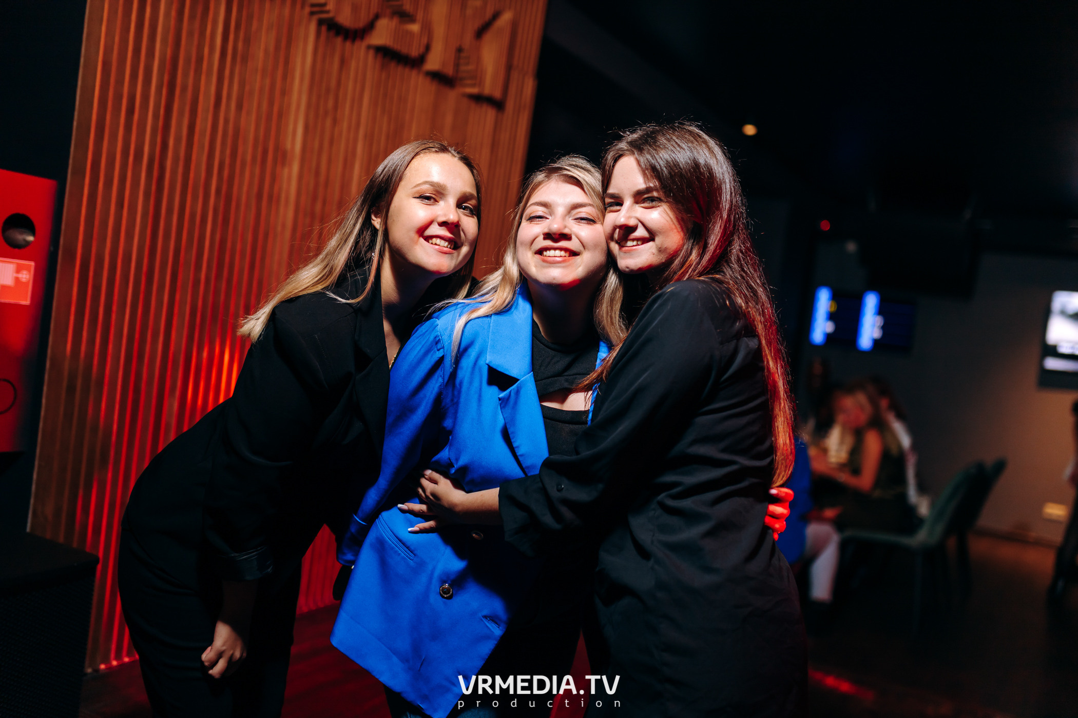 Выходные в баре «DOSKI»