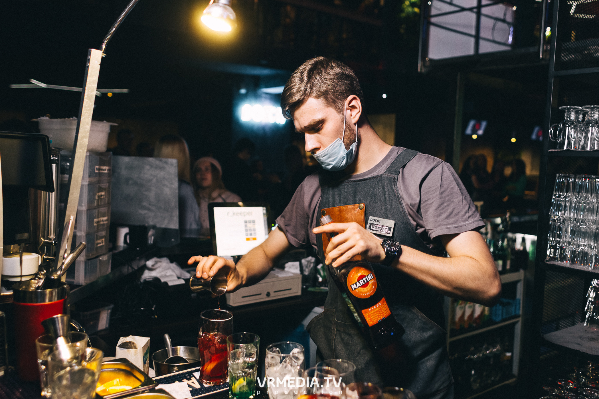 Выходные в баре «DOSKI»