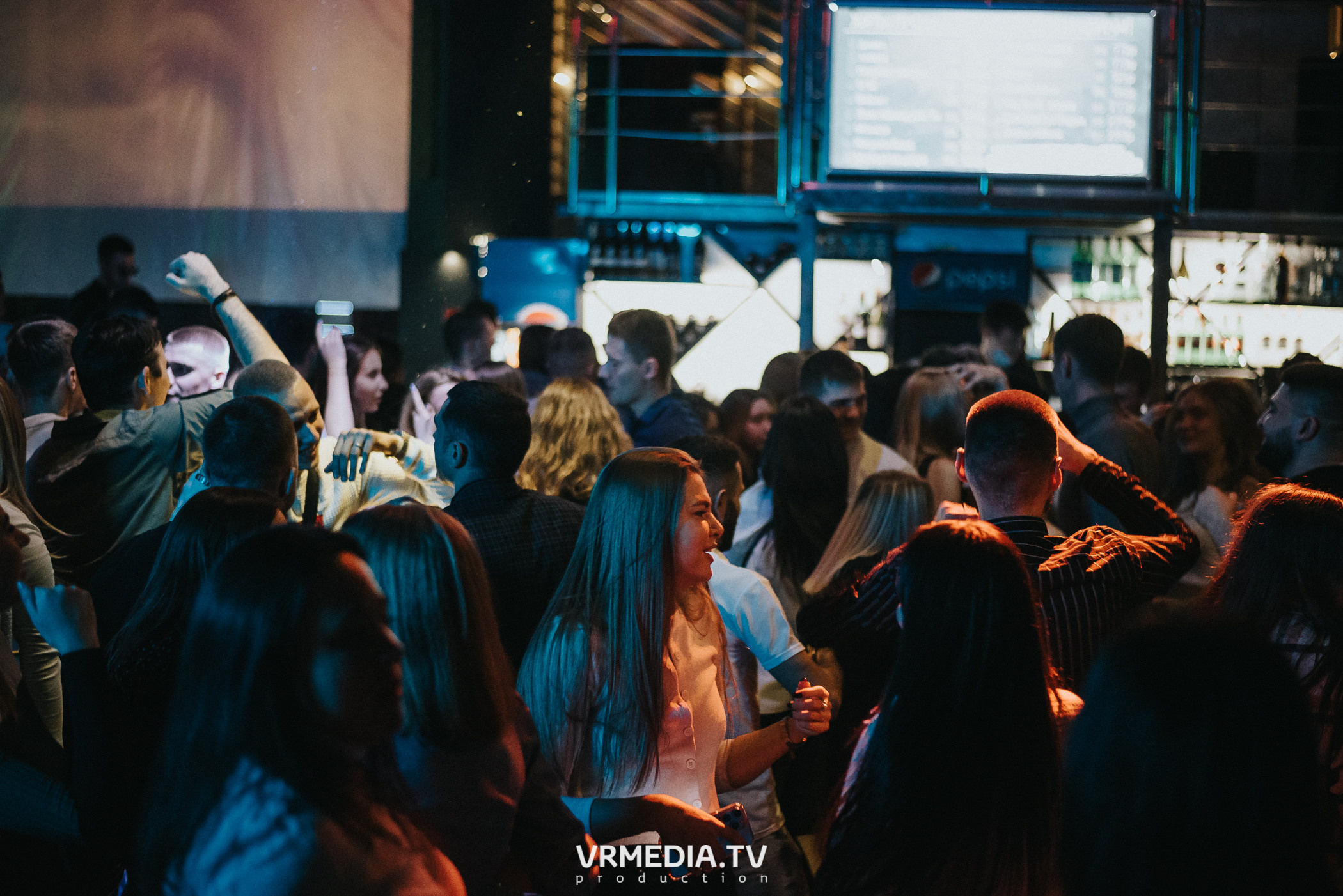 Выходные в баре «DOSKI»