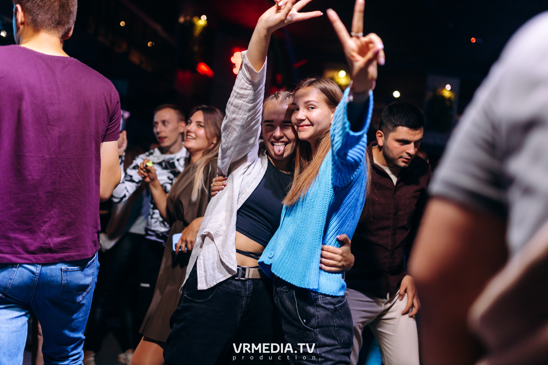 Выходные в баре «DOSKI»