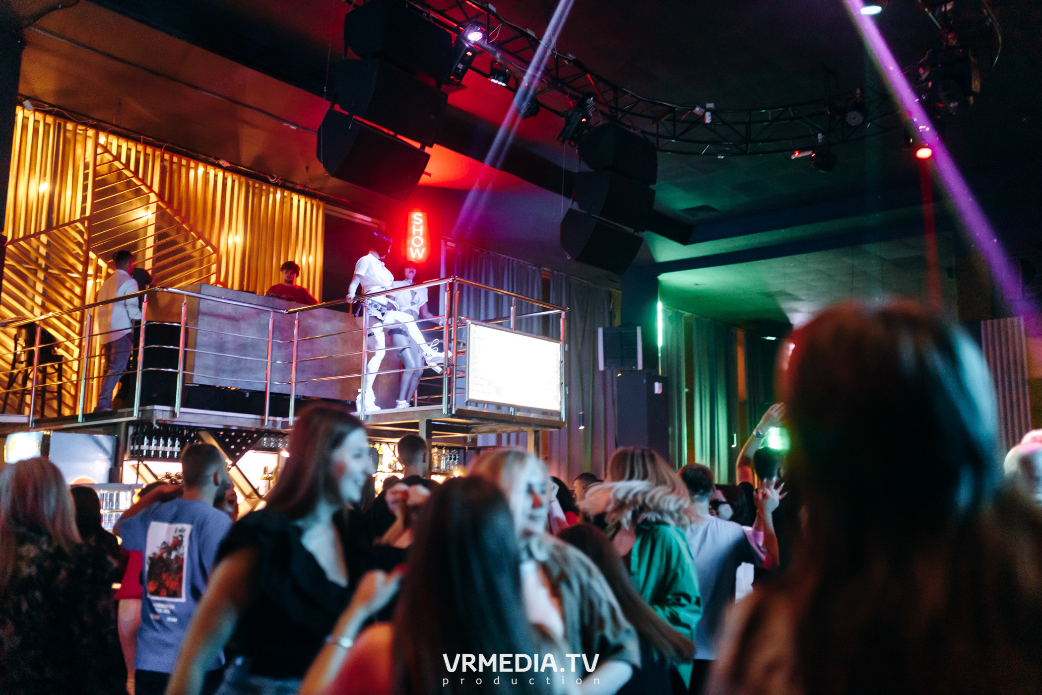 Выходные в баре «DOSKI»