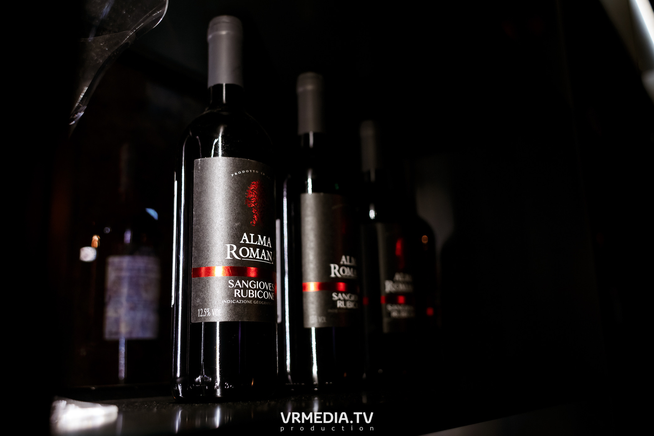 Выходные в караоке-баре «Volna»