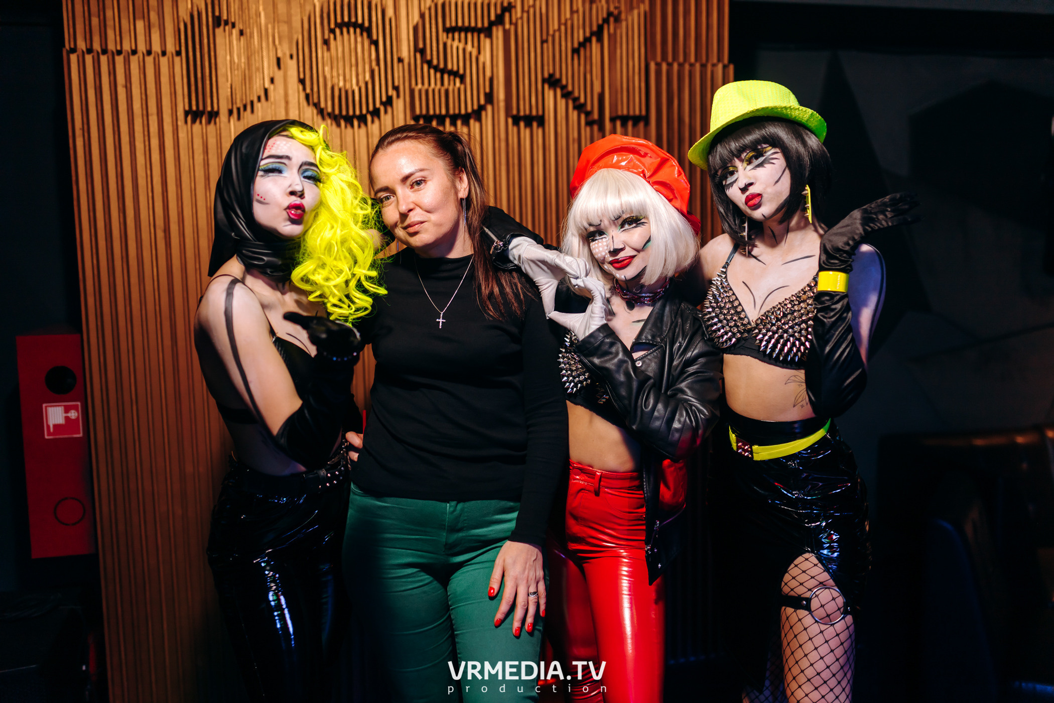 Выходные в баре «DOSKI»