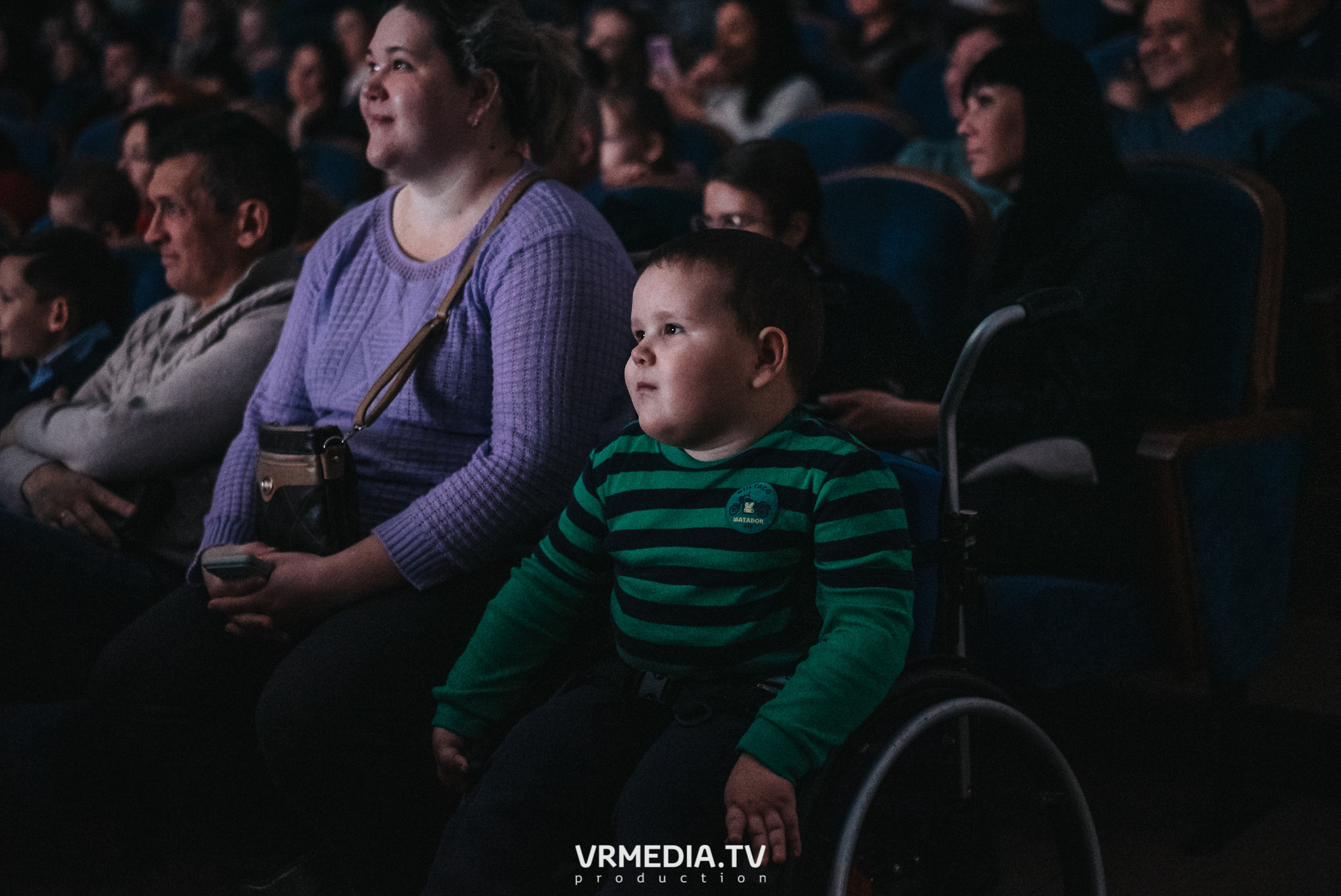 Шоу мыльных пузырей CLINK