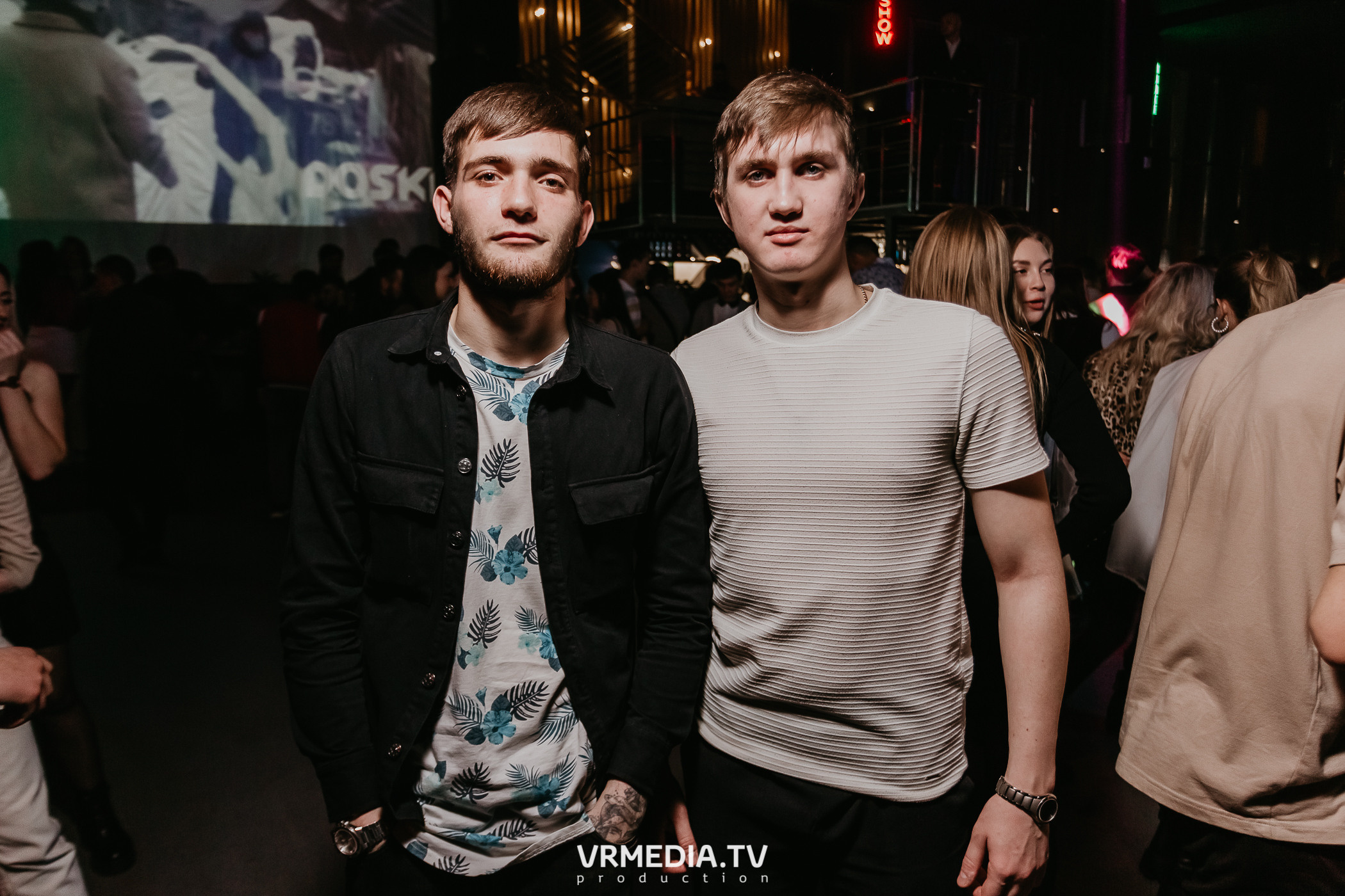 Выходные в баре «DOSKI»