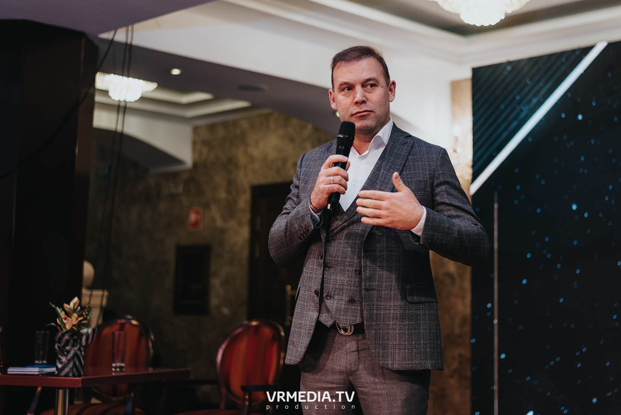 «Игра с Александром Друзем». В честь 27-летия компании БКС