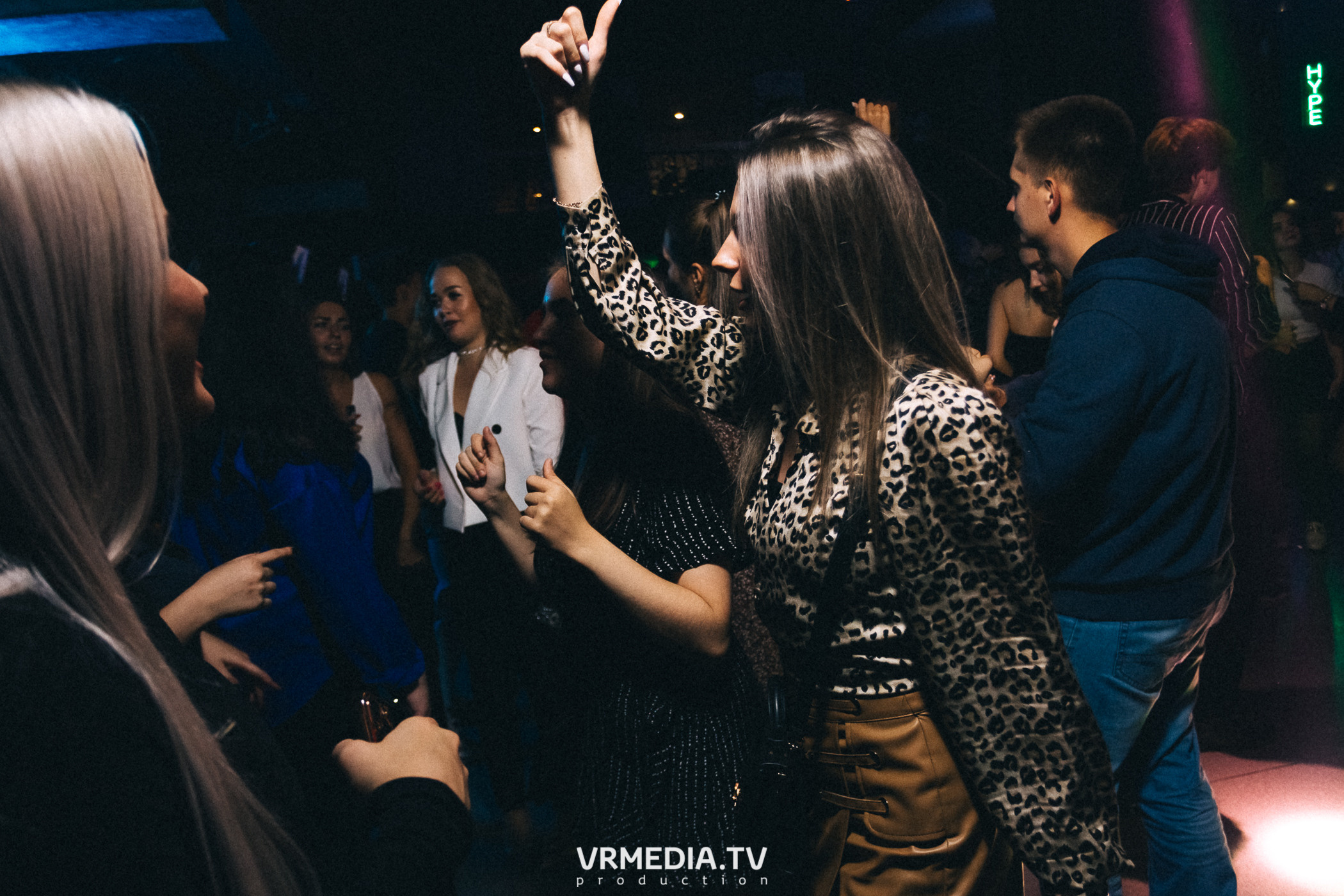 Выходные в баре «DOSKI»