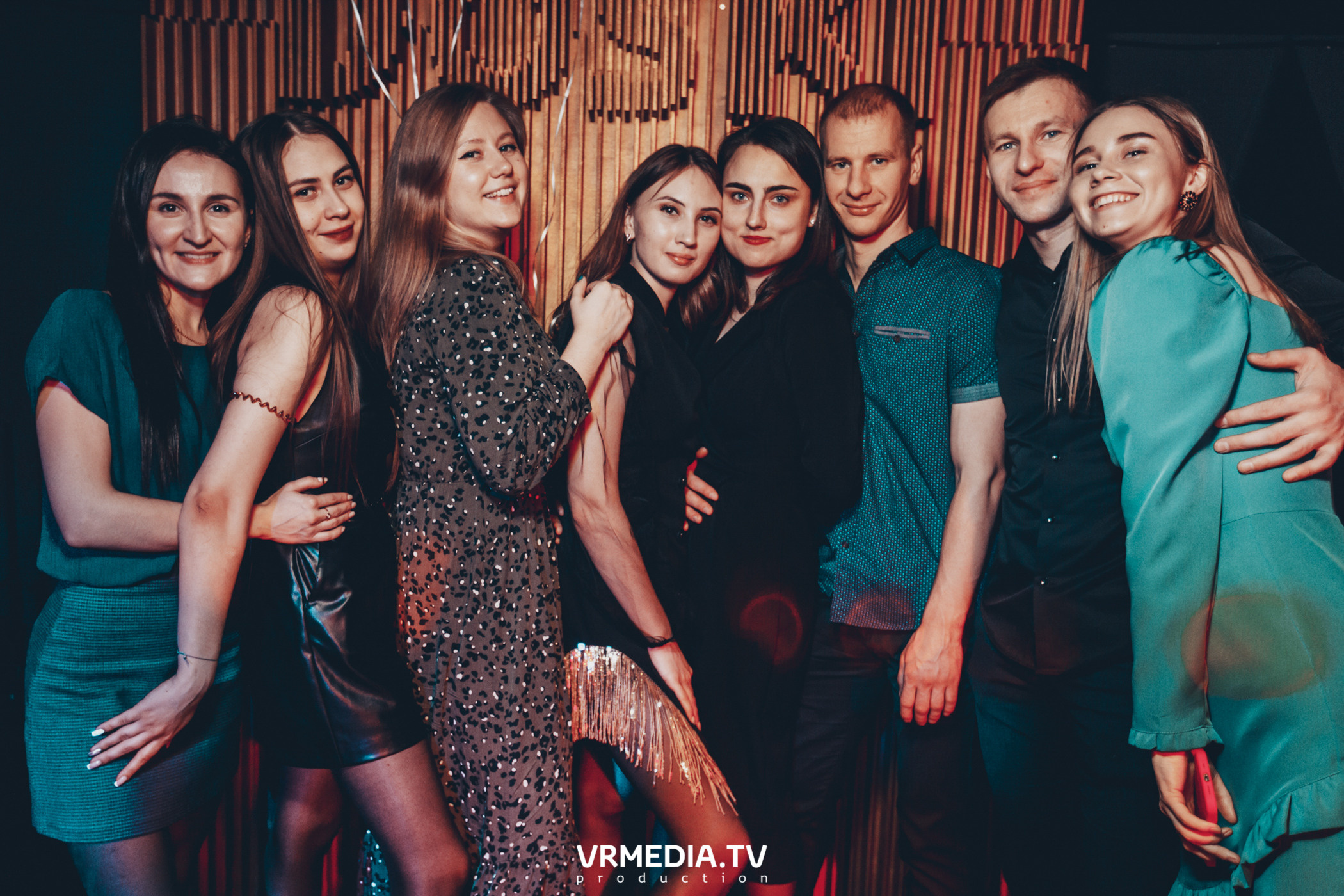 Театр мёртвых кукол в баре «DOSKI»