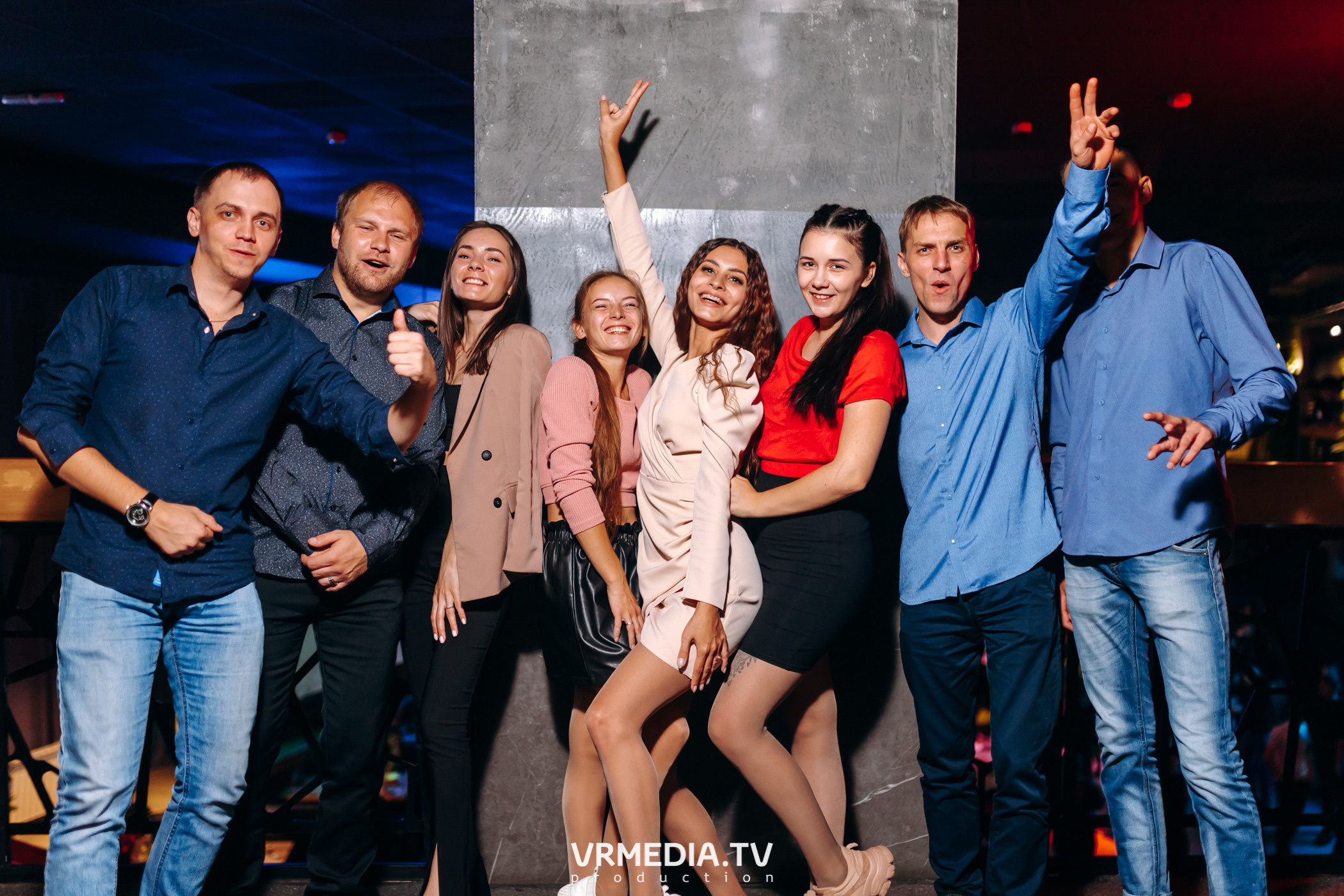 Выходные в баре «DOSKI»