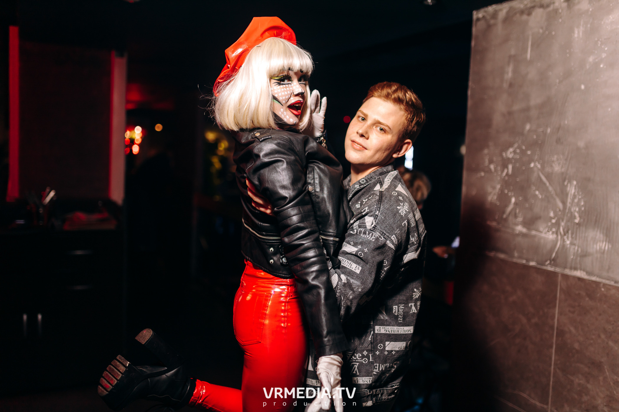 Выходные в баре «DOSKI»