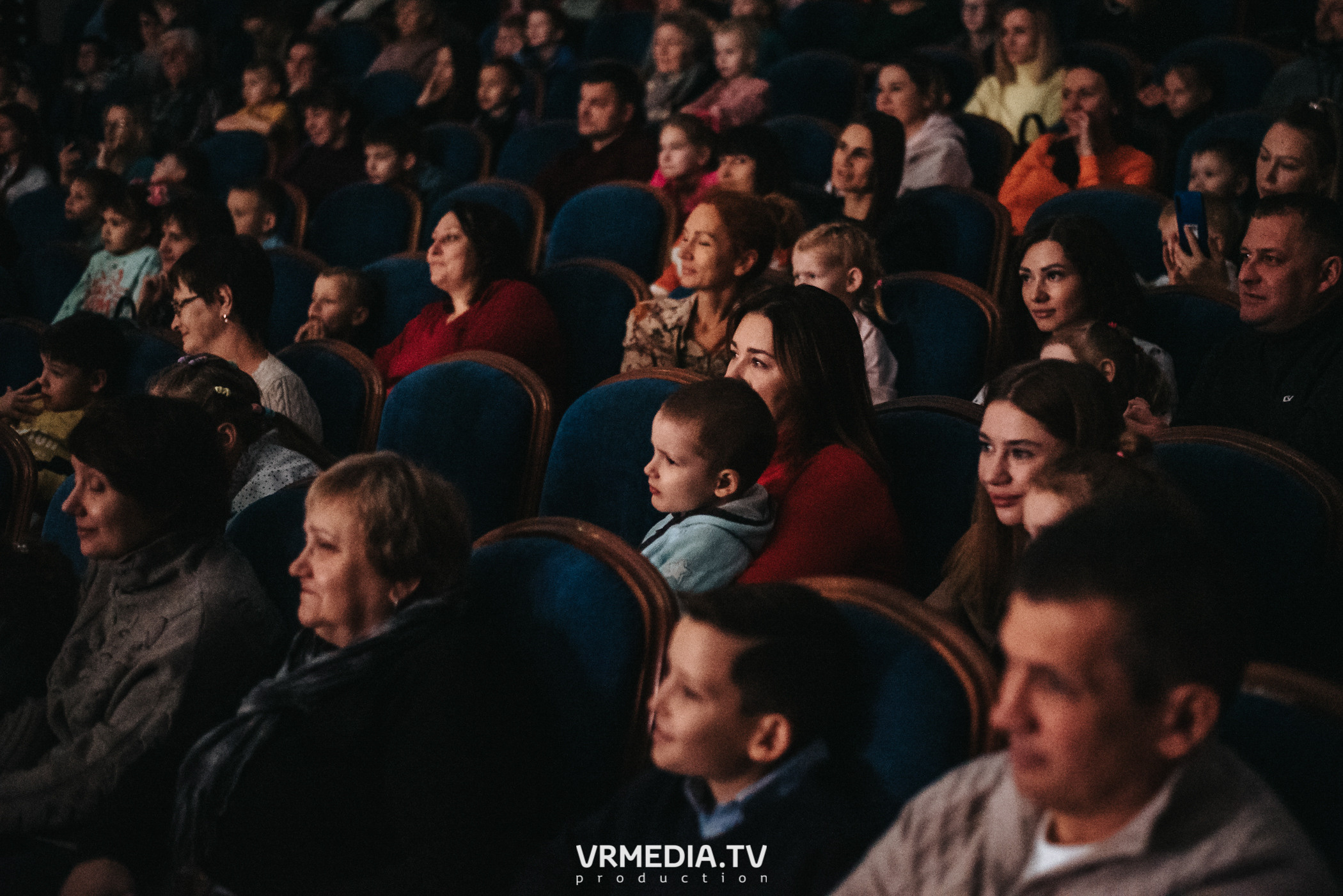 Шоу мыльных пузырей CLINK