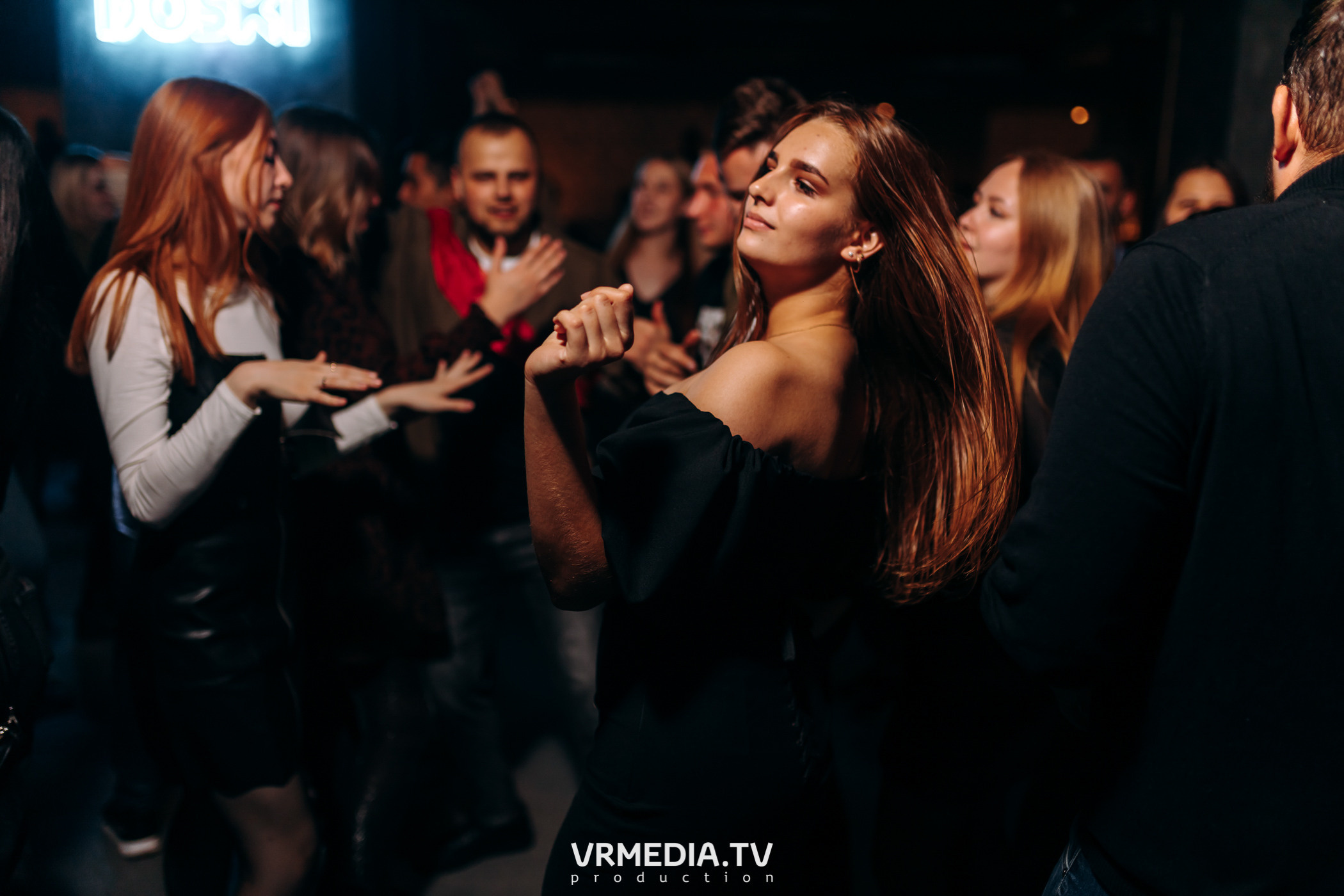 Выходные в баре «DOSKI»