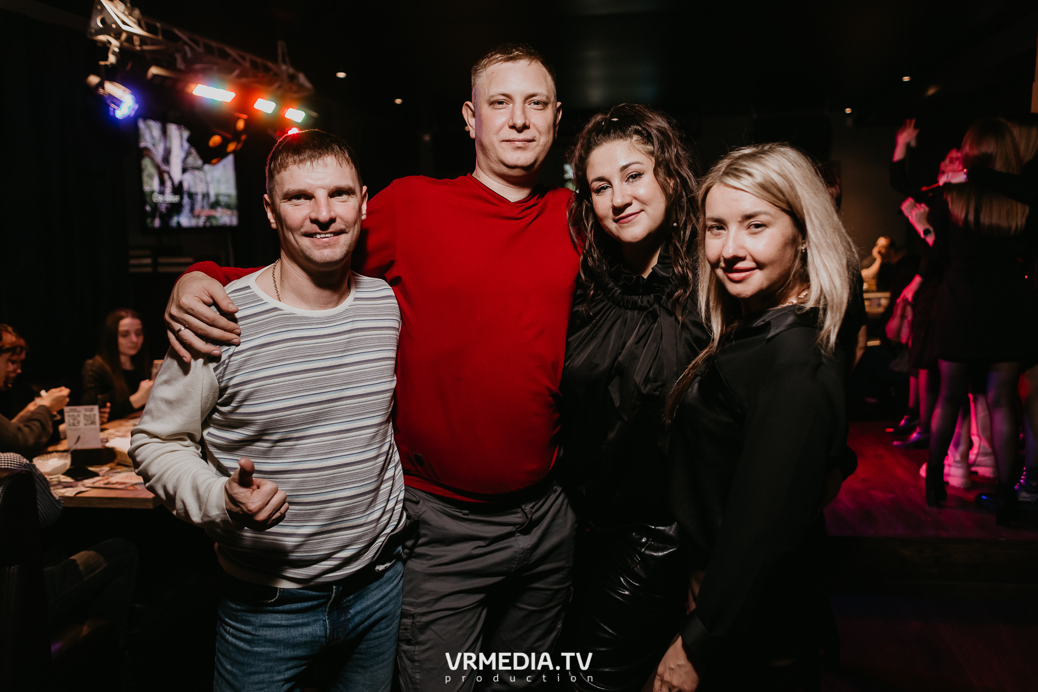 Выходные в баре «DOSKI»