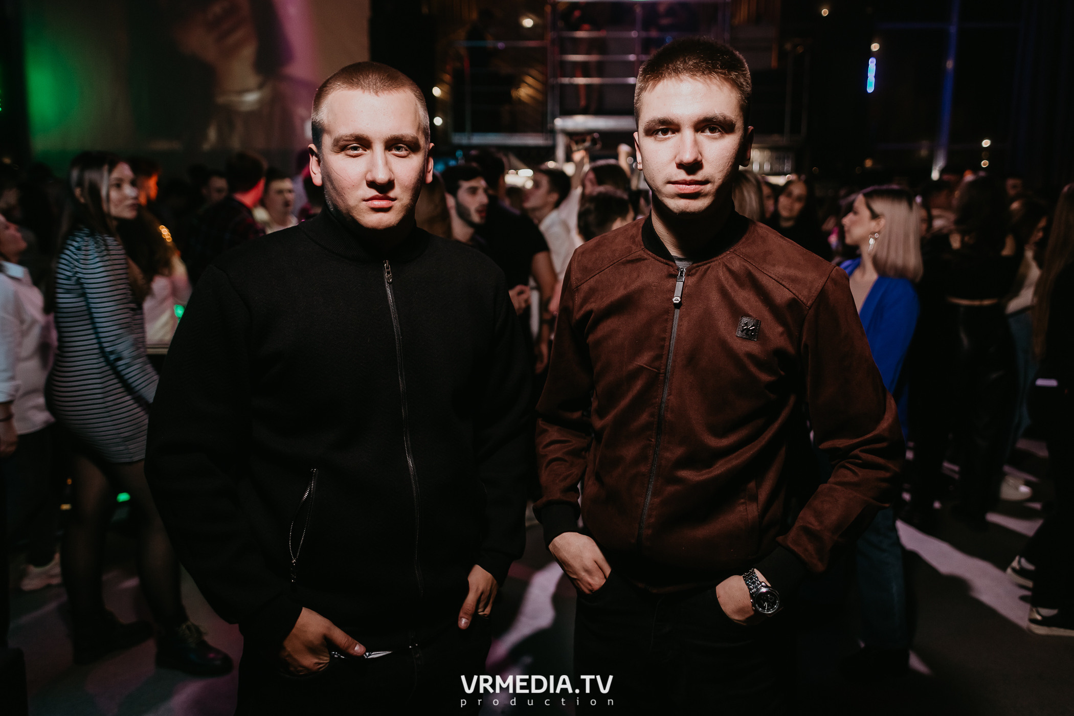 Выходные в баре «DOSKI»