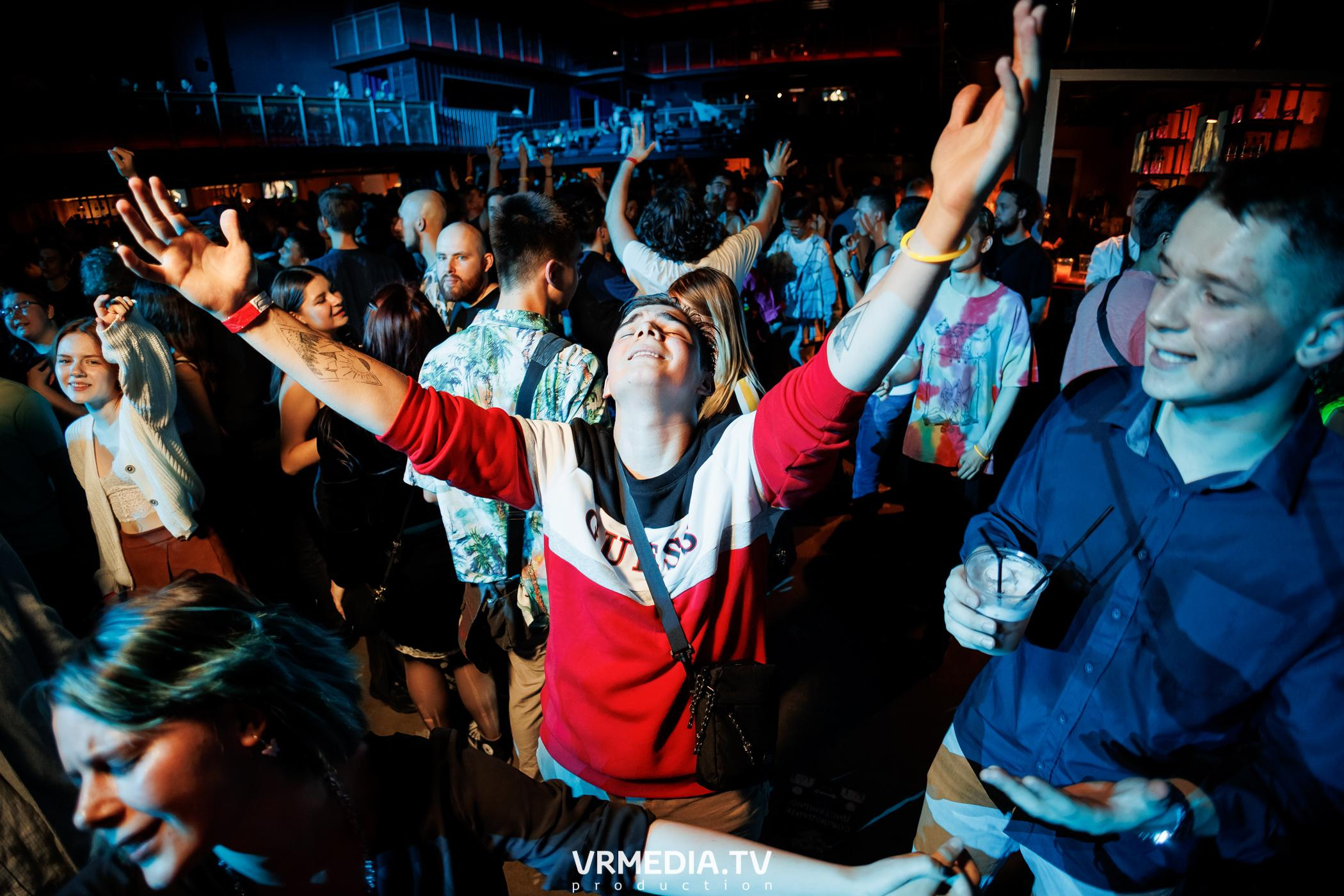 Malina Party. Внеземная любовь