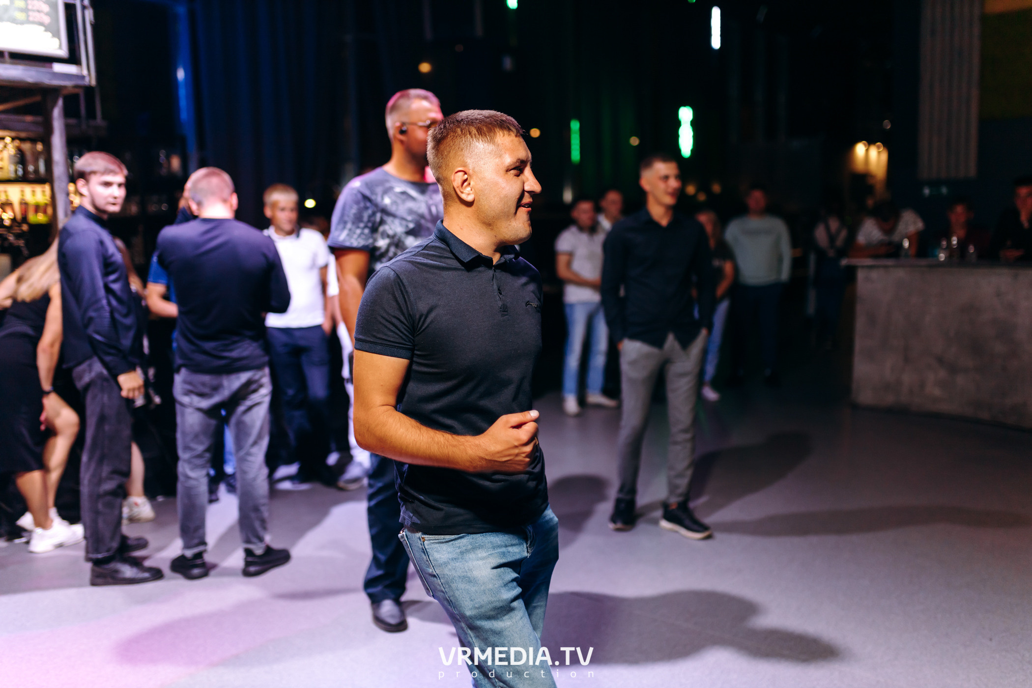 Выходные в баре «DOSKI»