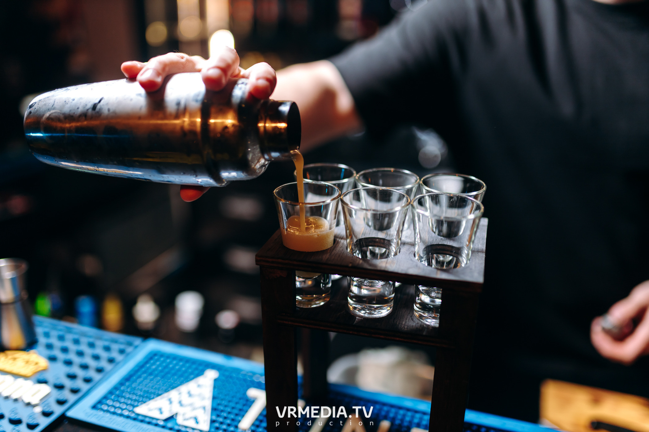 «Жуй орбит без сахара» в караоке-баре «Volna»