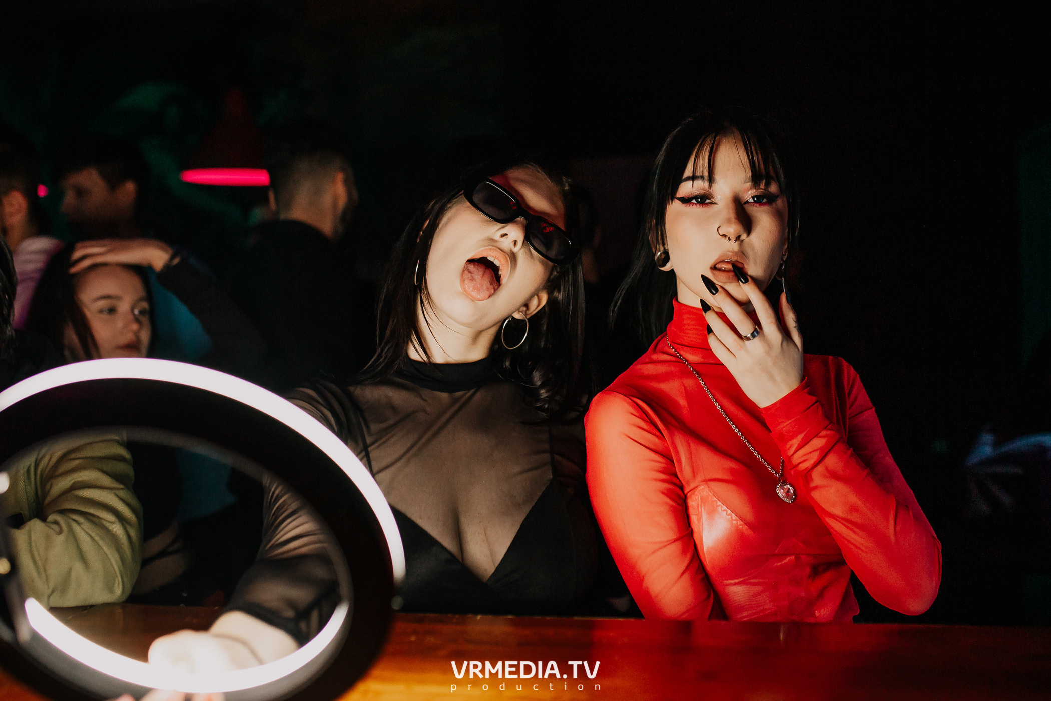 Выходные в баре «Хука Хаус»