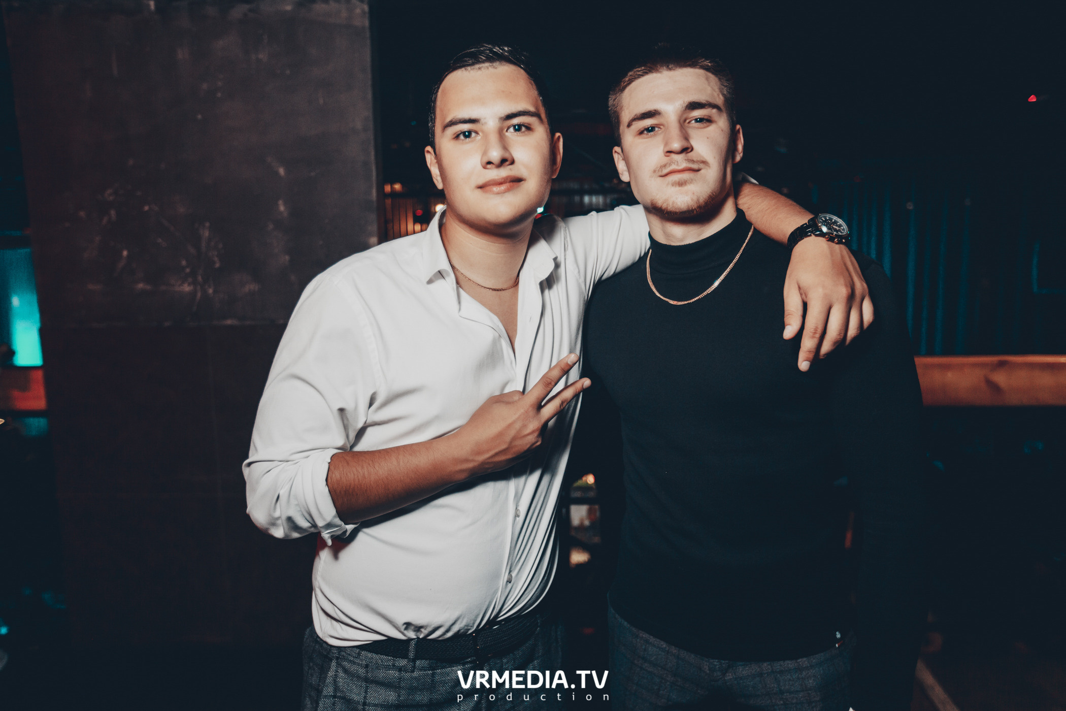 Выходные в баре «DOSKI»