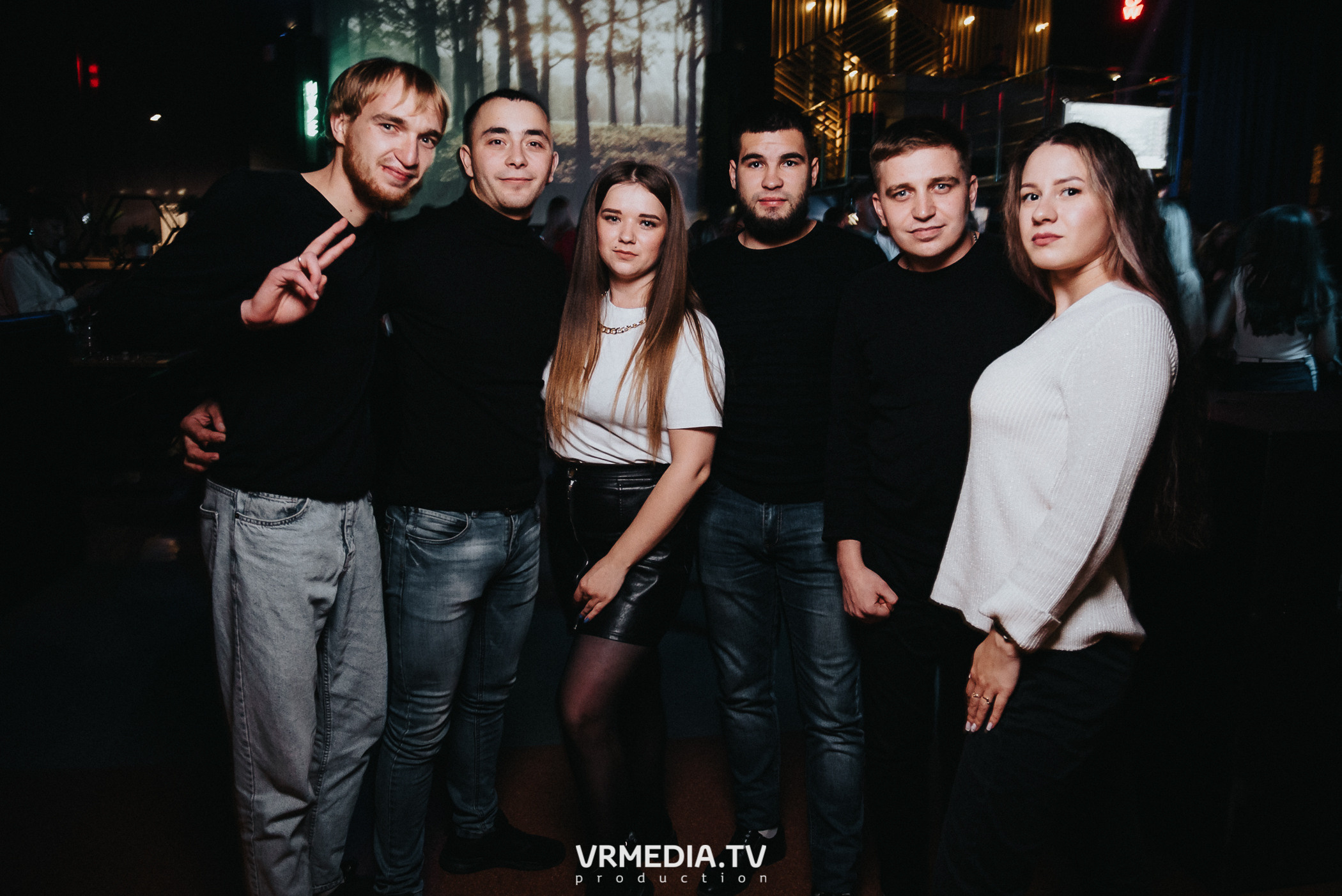 Выходные в баре «DOSKI»