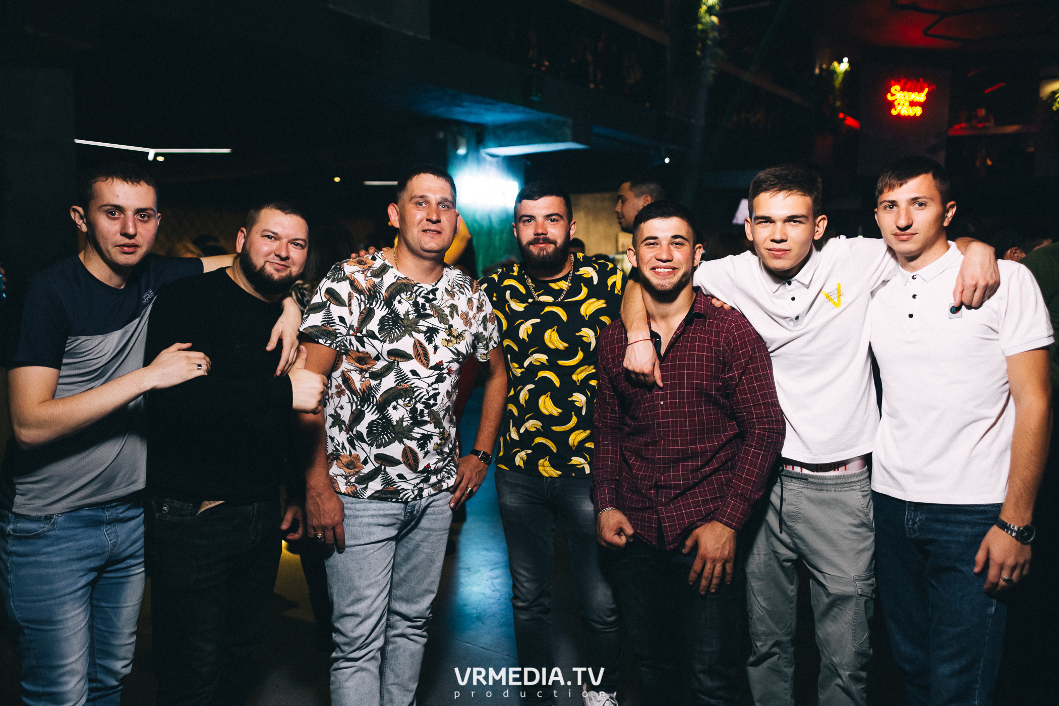 Выходные в баре «DOSKI»