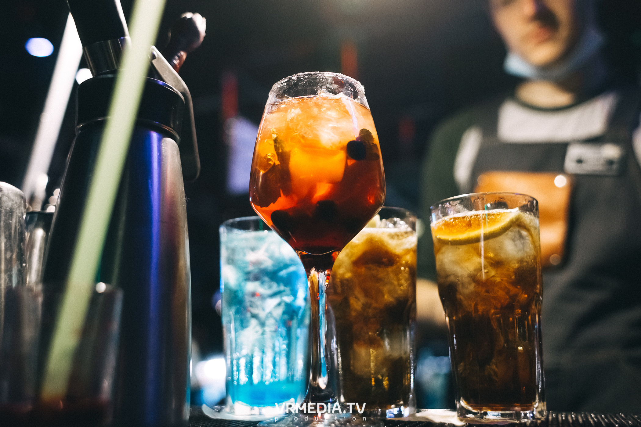 Выходные в баре «DOSKI»