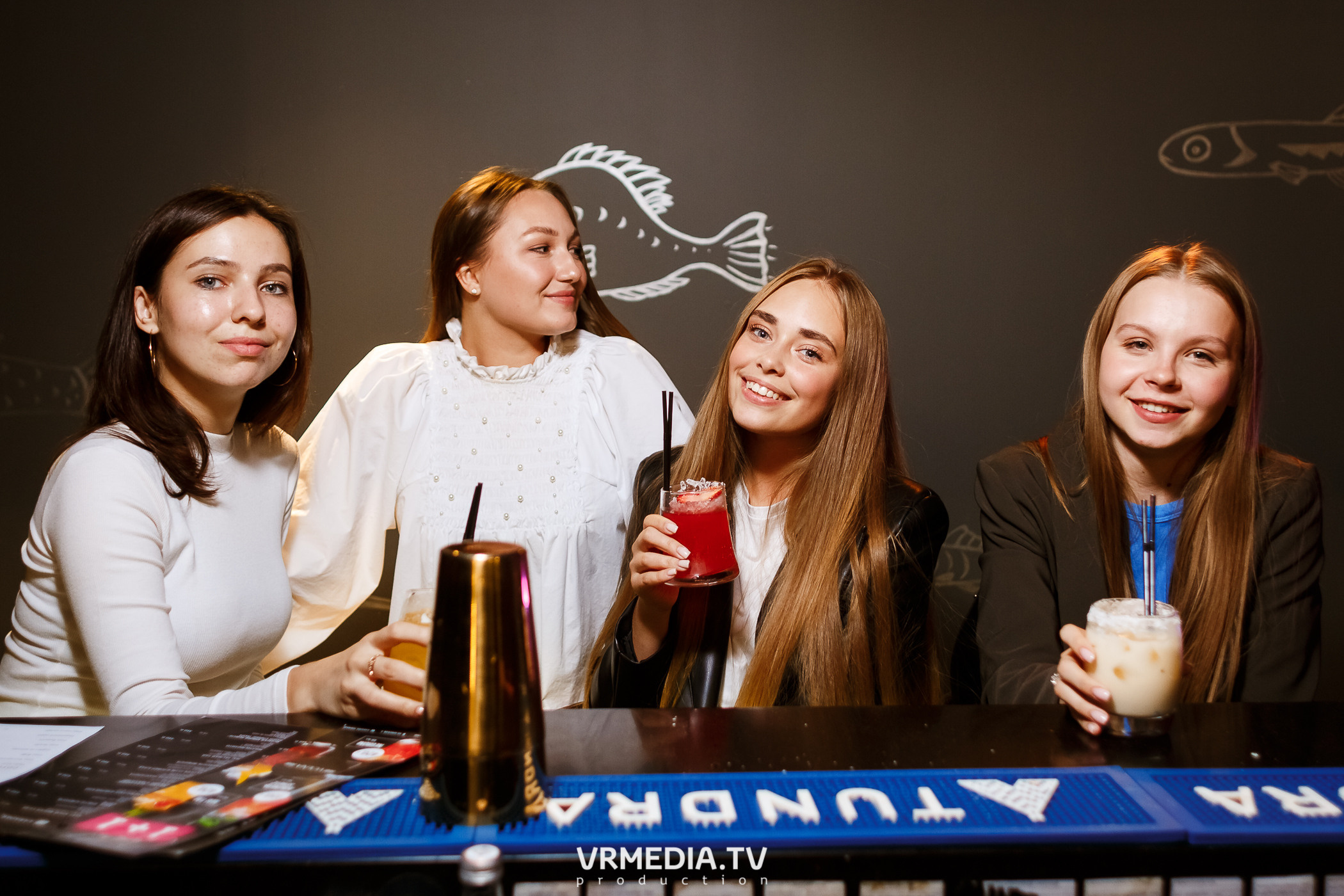 Выходные в караоке-баре «Volna»