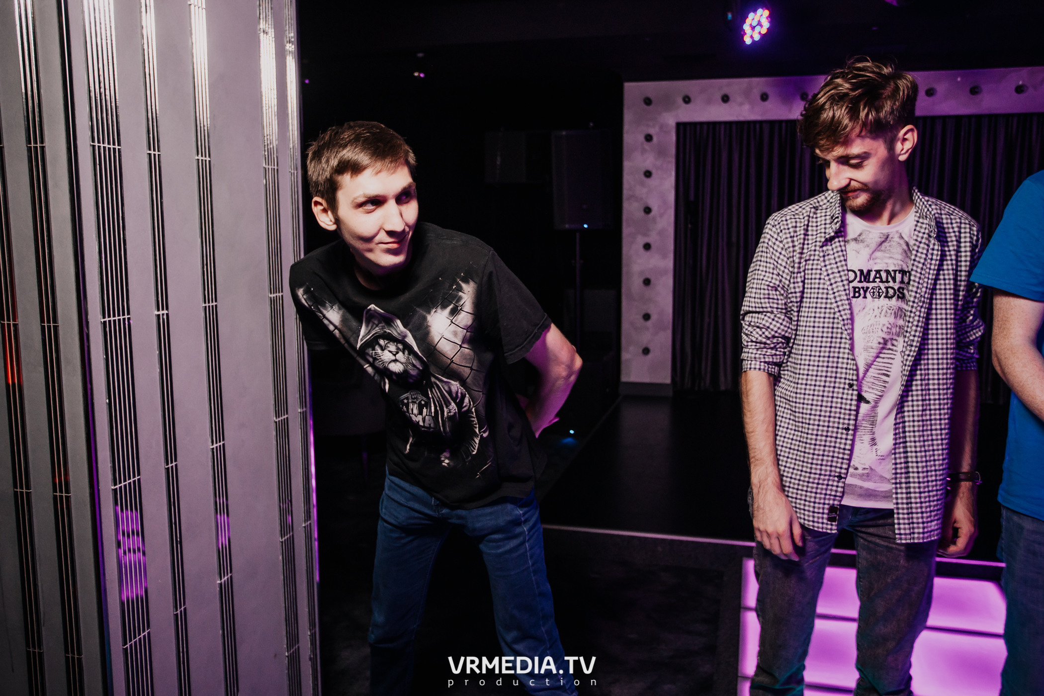 Выходные в караоке-баре «Volna»