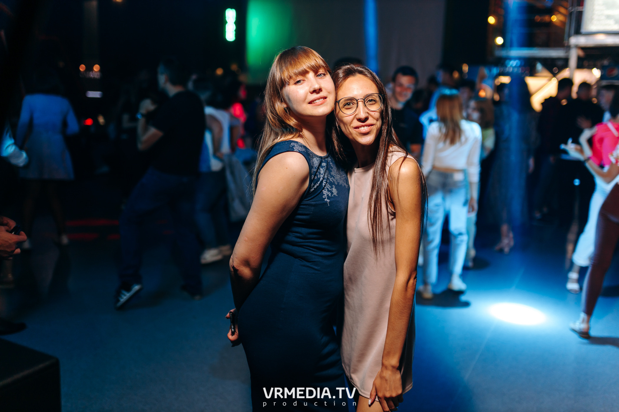 Выходные в баре «DOSKI»