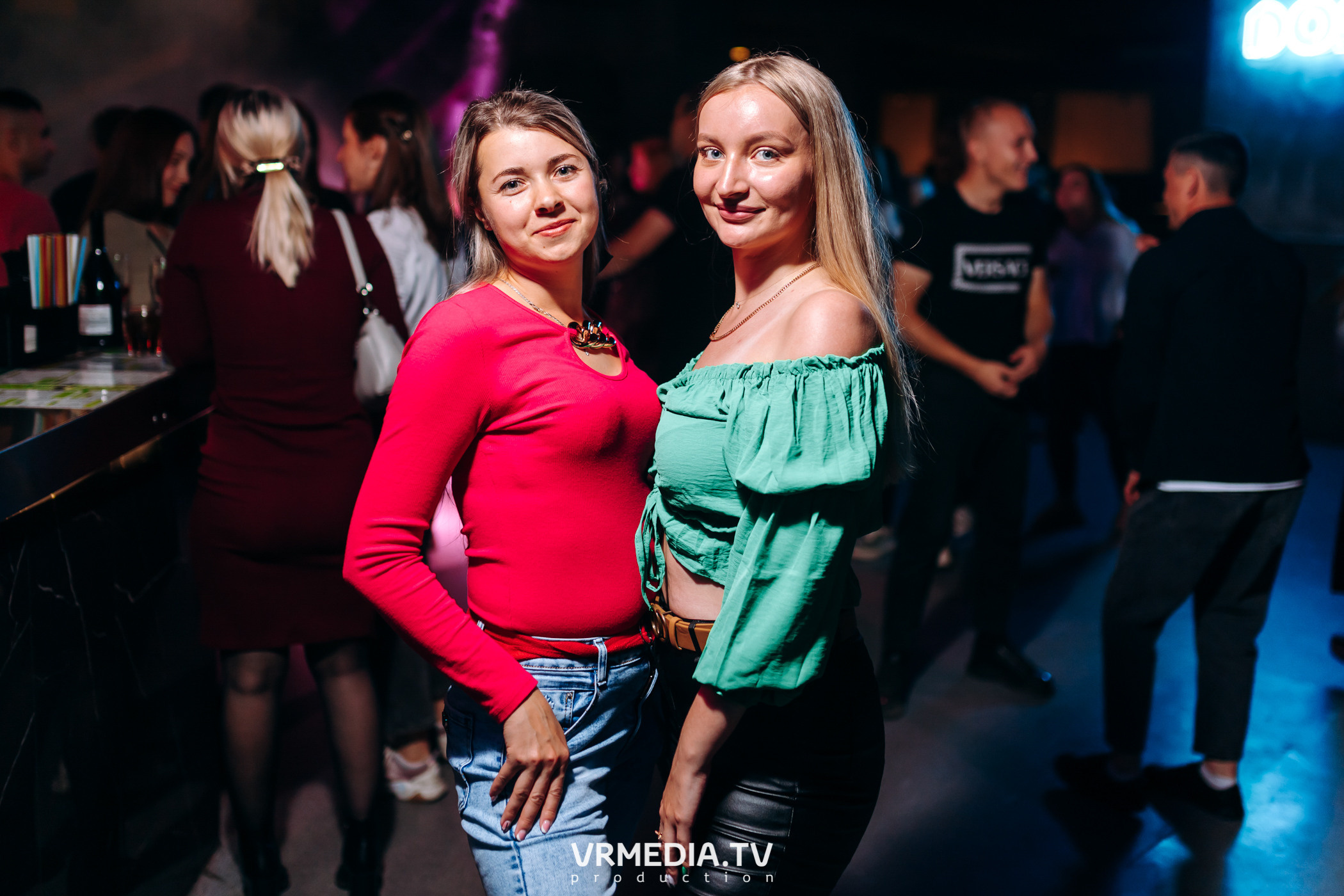 Выходные в баре «DOSKI»