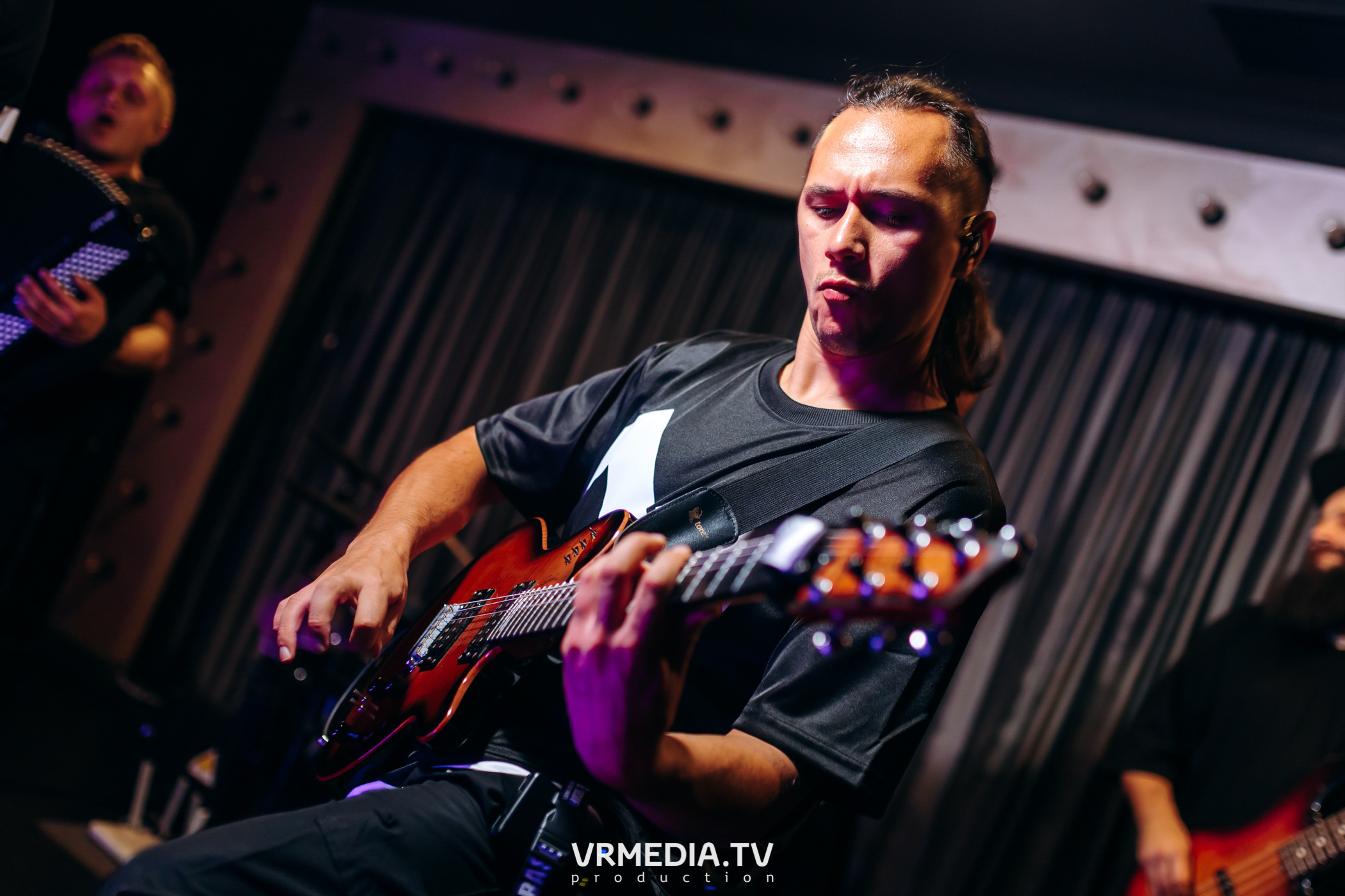 «Жуй орбит без сахара» в караоке-баре «Volna»