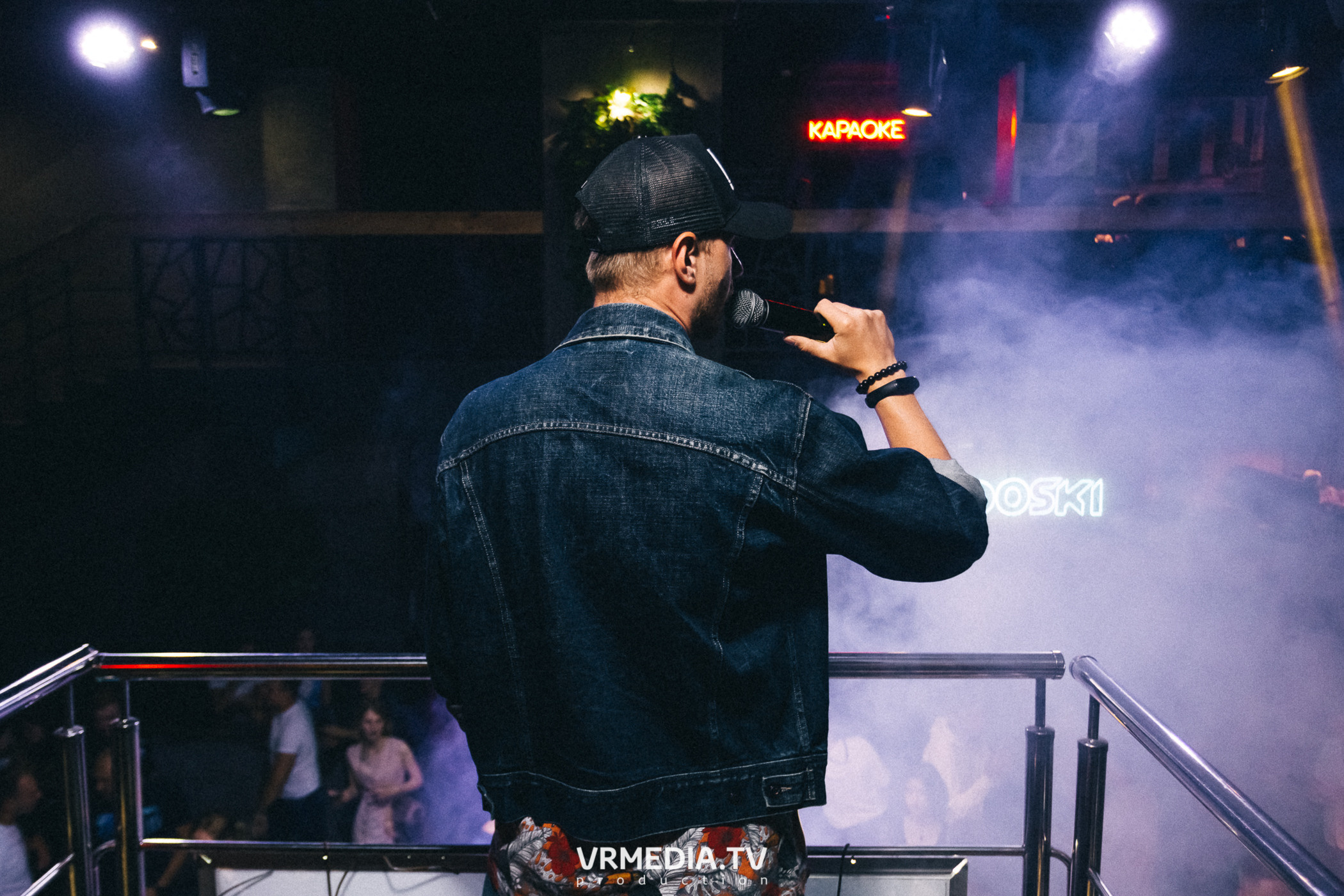 Выходные в баре «DOSKI»