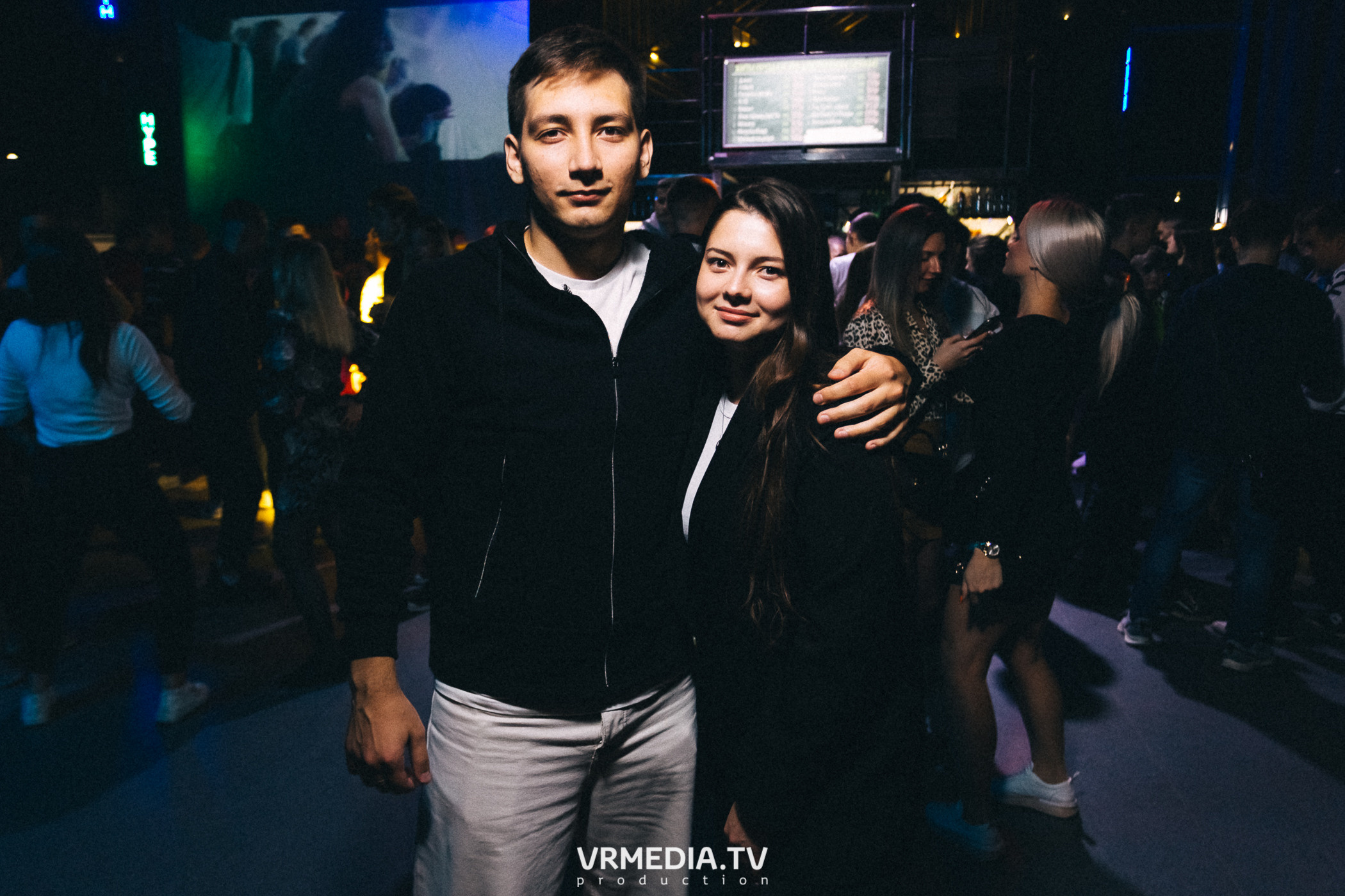 Выходные в баре «DOSKI»