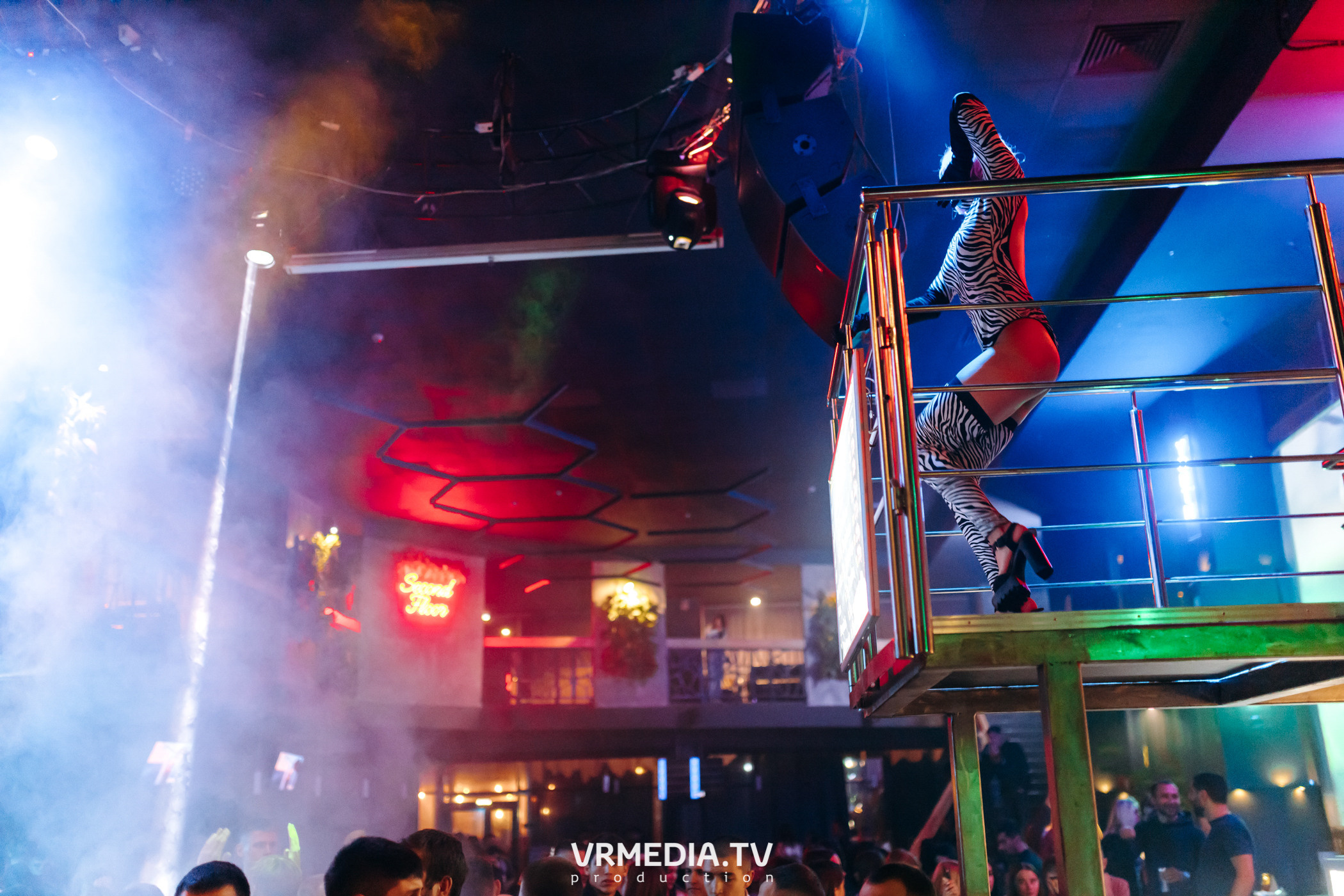 Выходные в баре «DOSKI»