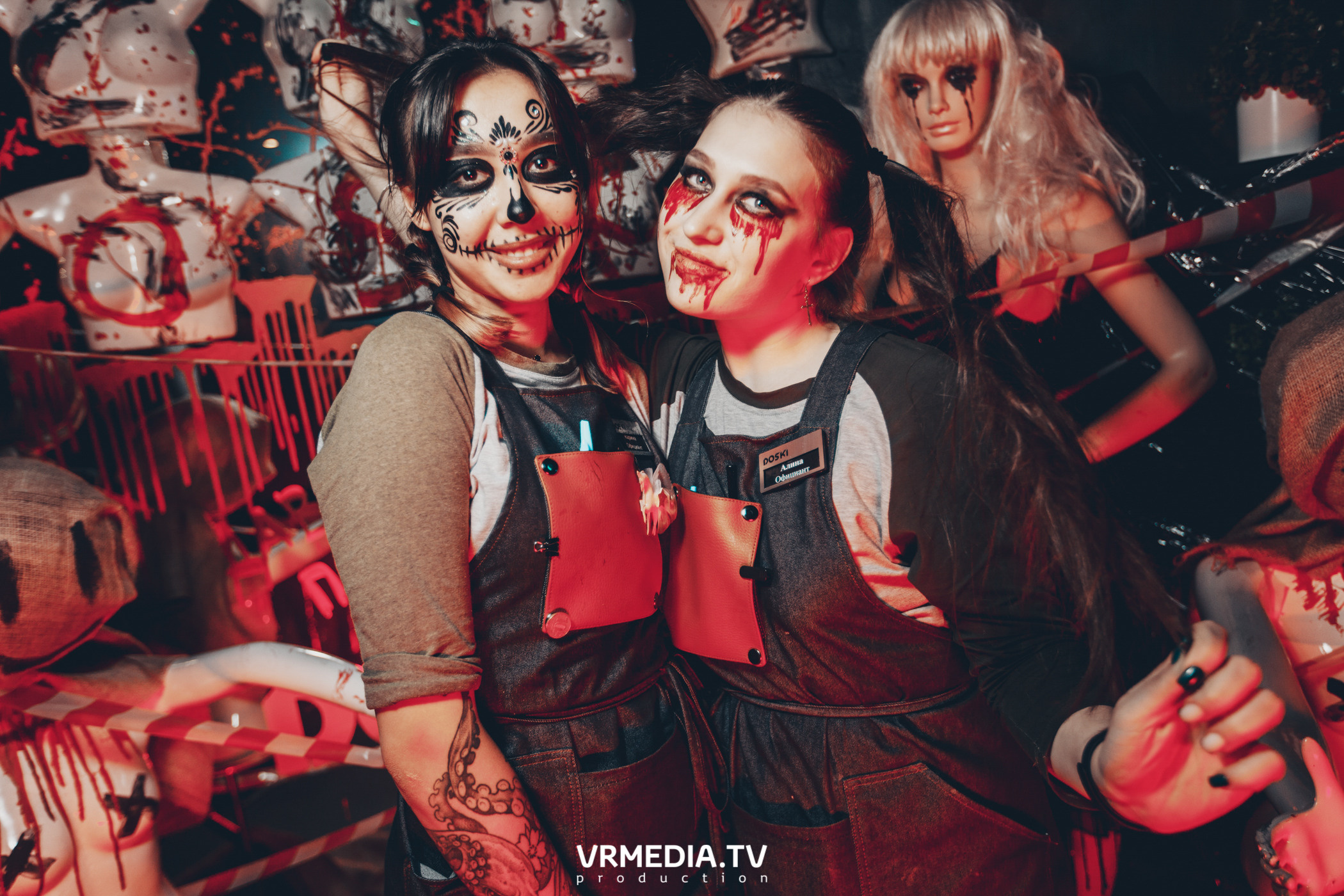 Театр мёртвых кукол в баре «DOSKI»