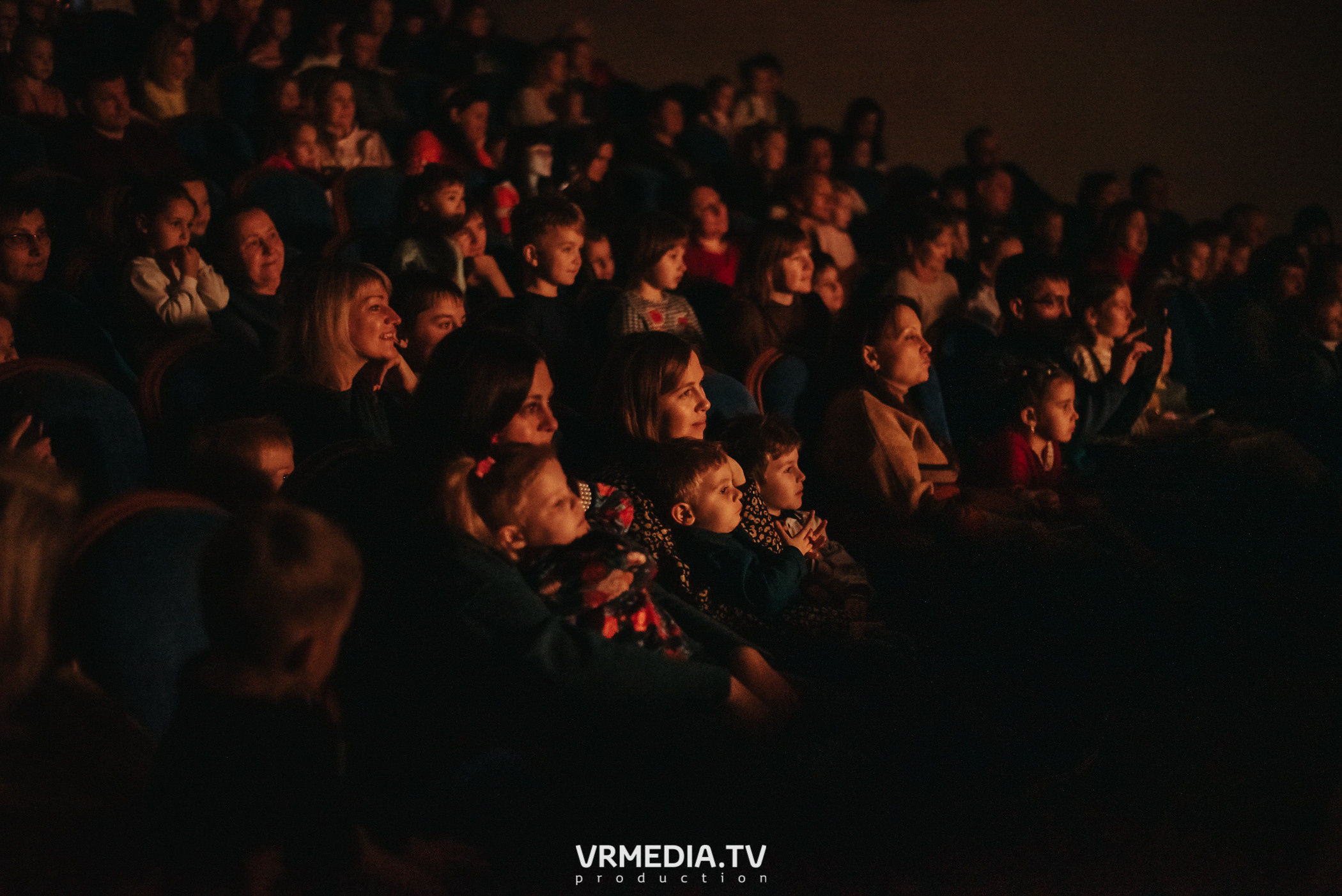 Шоу мыльных пузырей CLINK