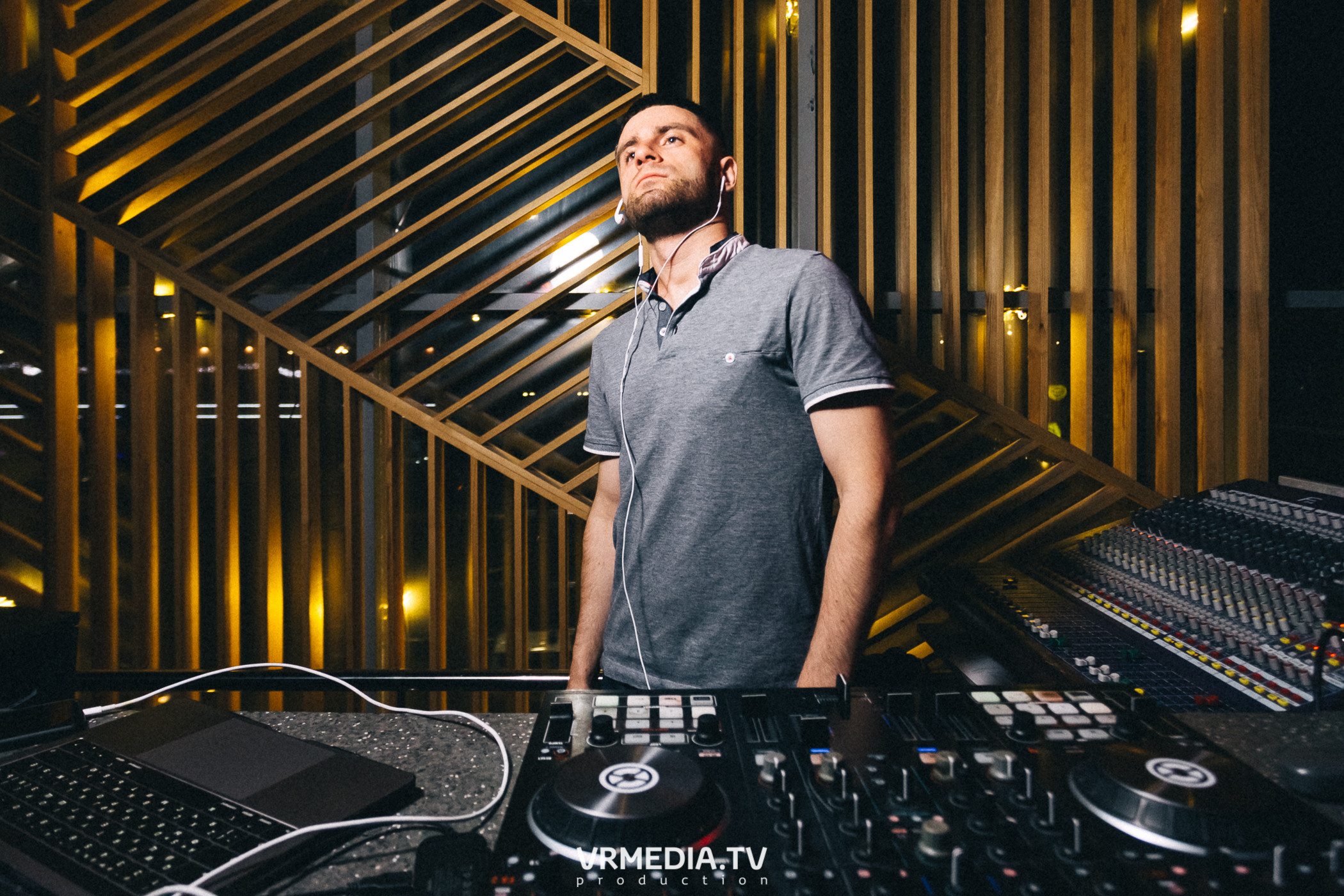 Выходные в баре «DOSKI»