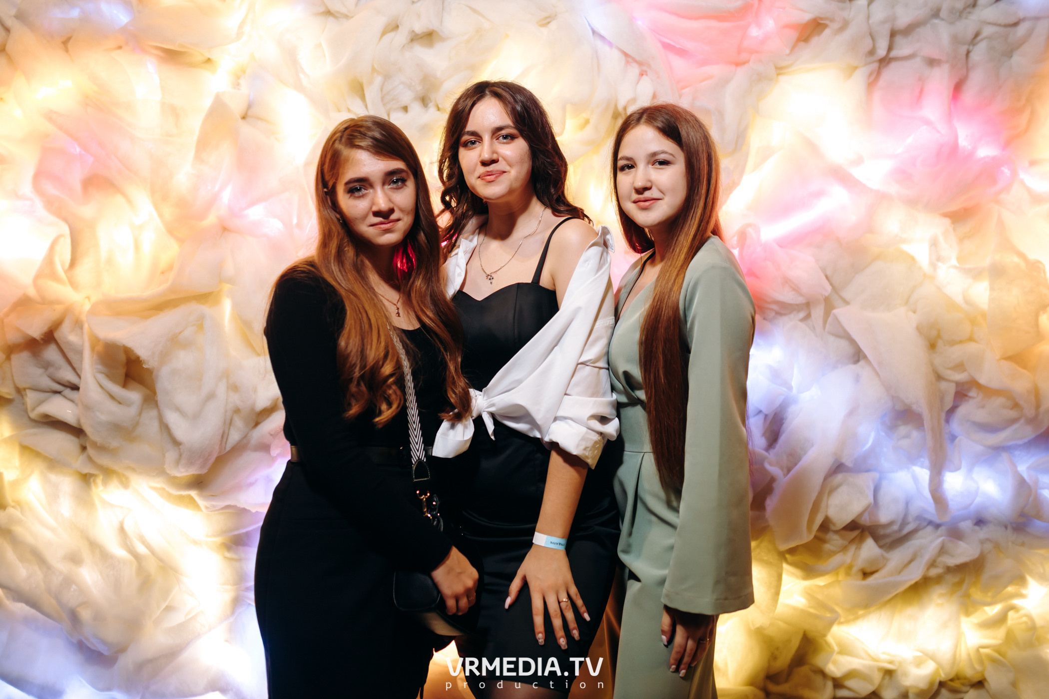 Ночь, Рейв и Мед