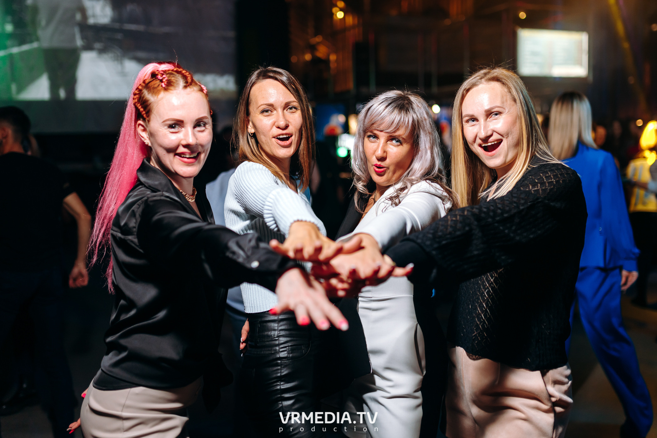 Выходные в баре «DOSKI»