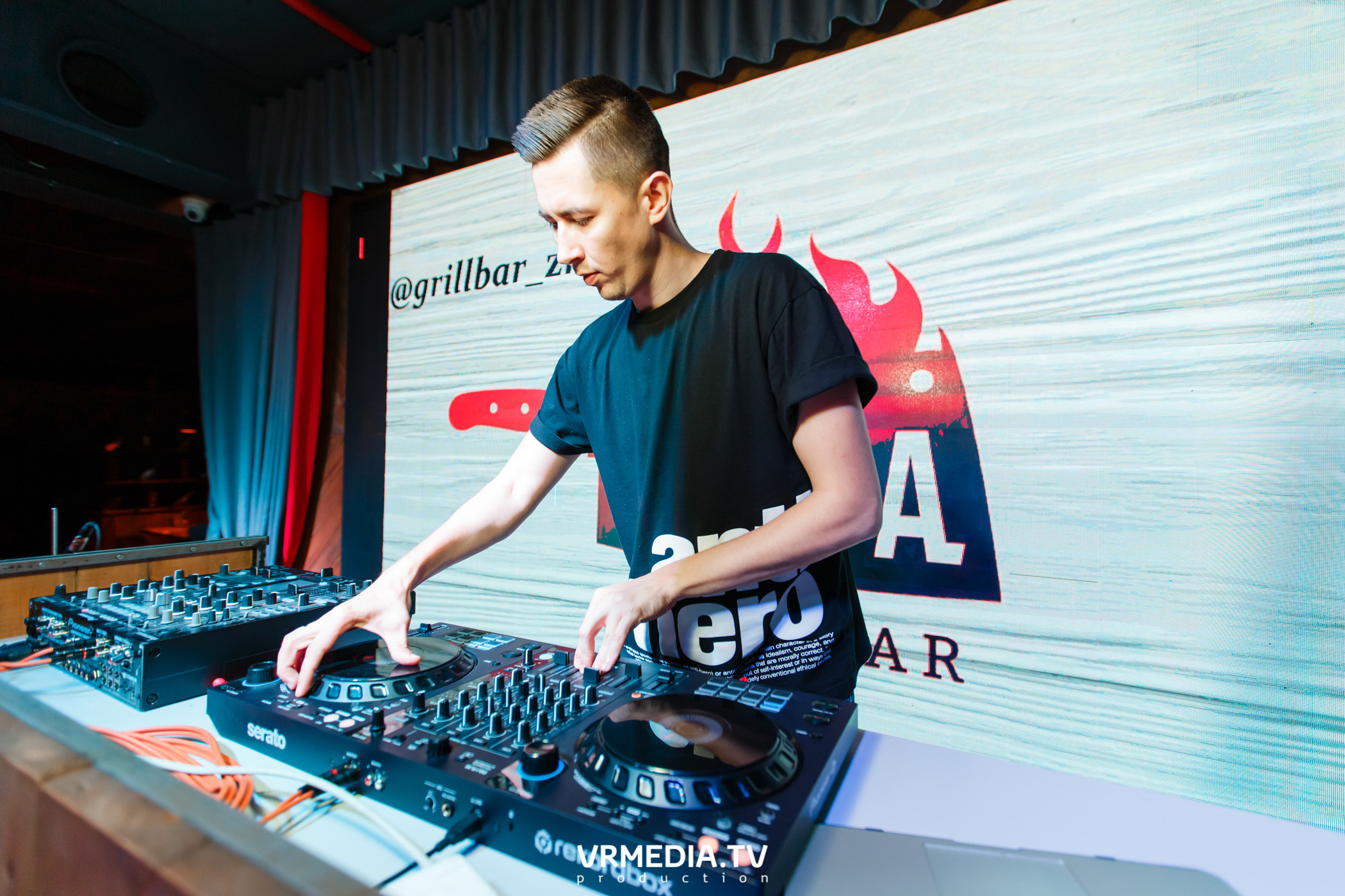 #ЖАРКИЕДНИИНОЧИ в гриль-баре «Жара»