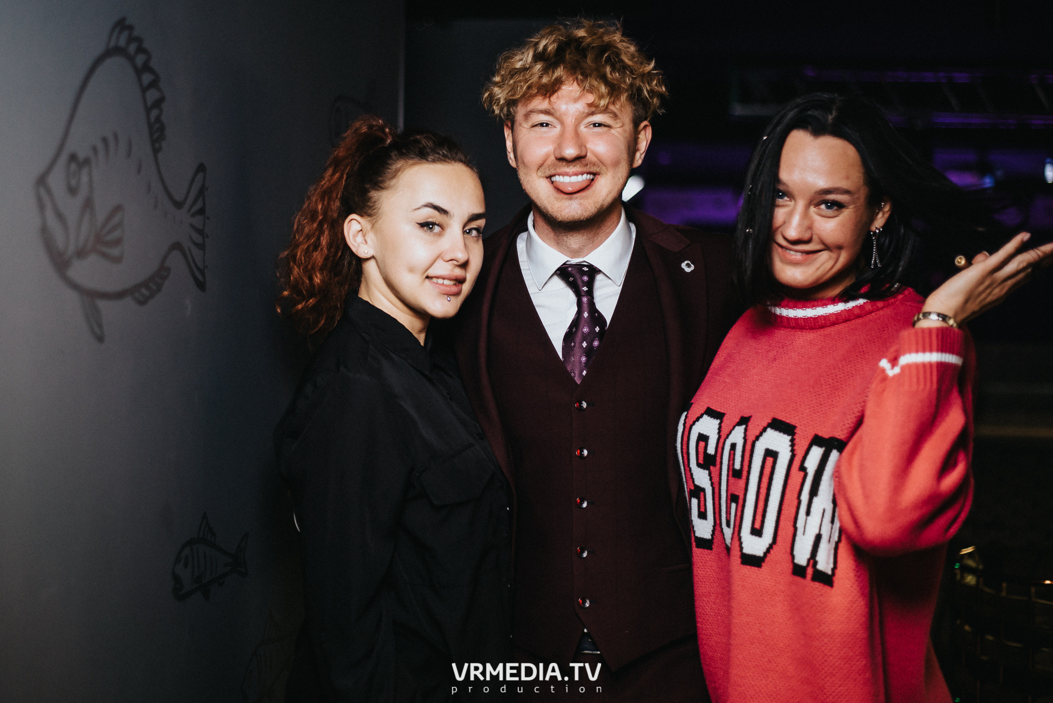 Выходные в караоке-баре «Volna»