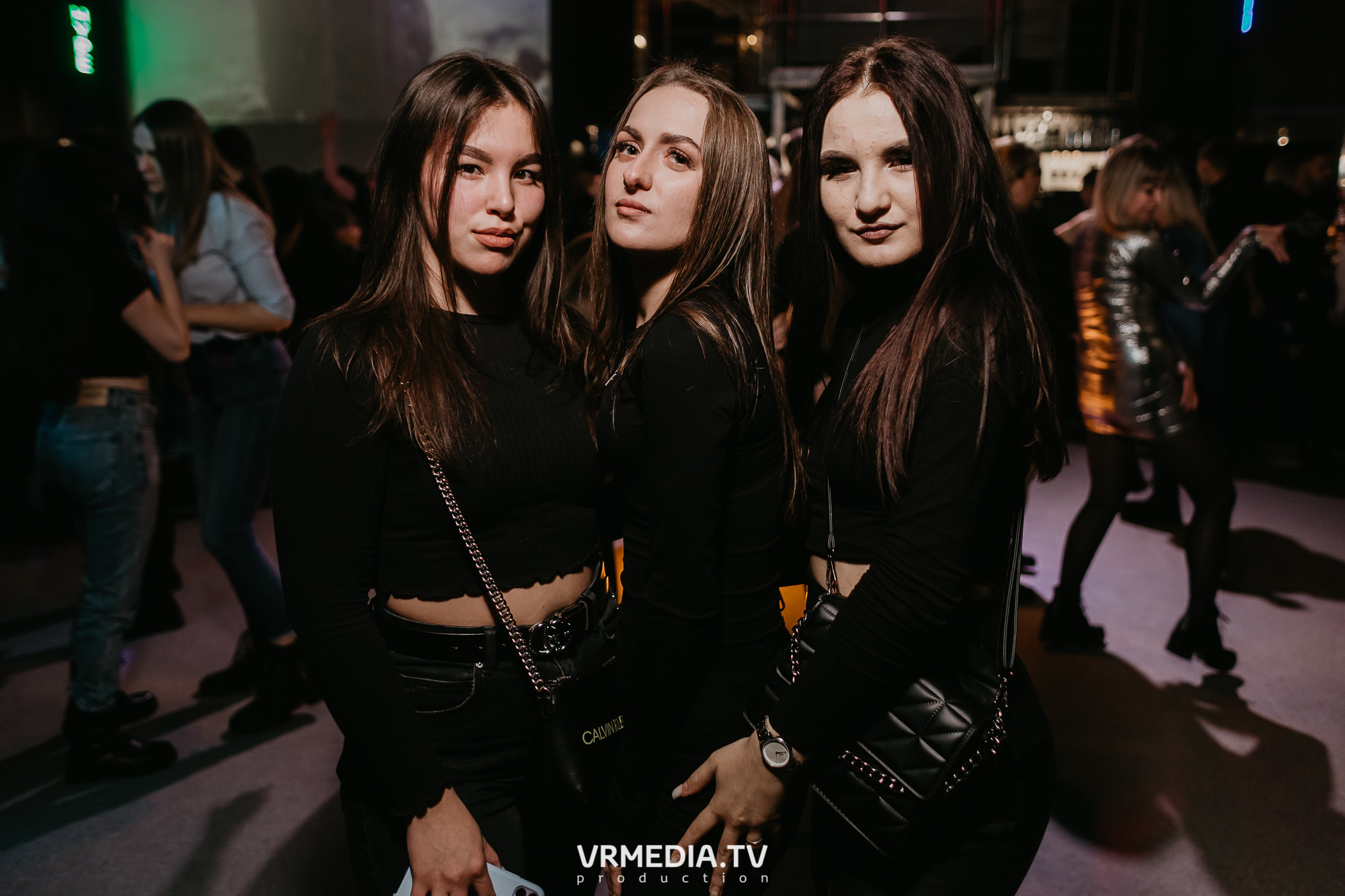 Выходные в баре «DOSKI»