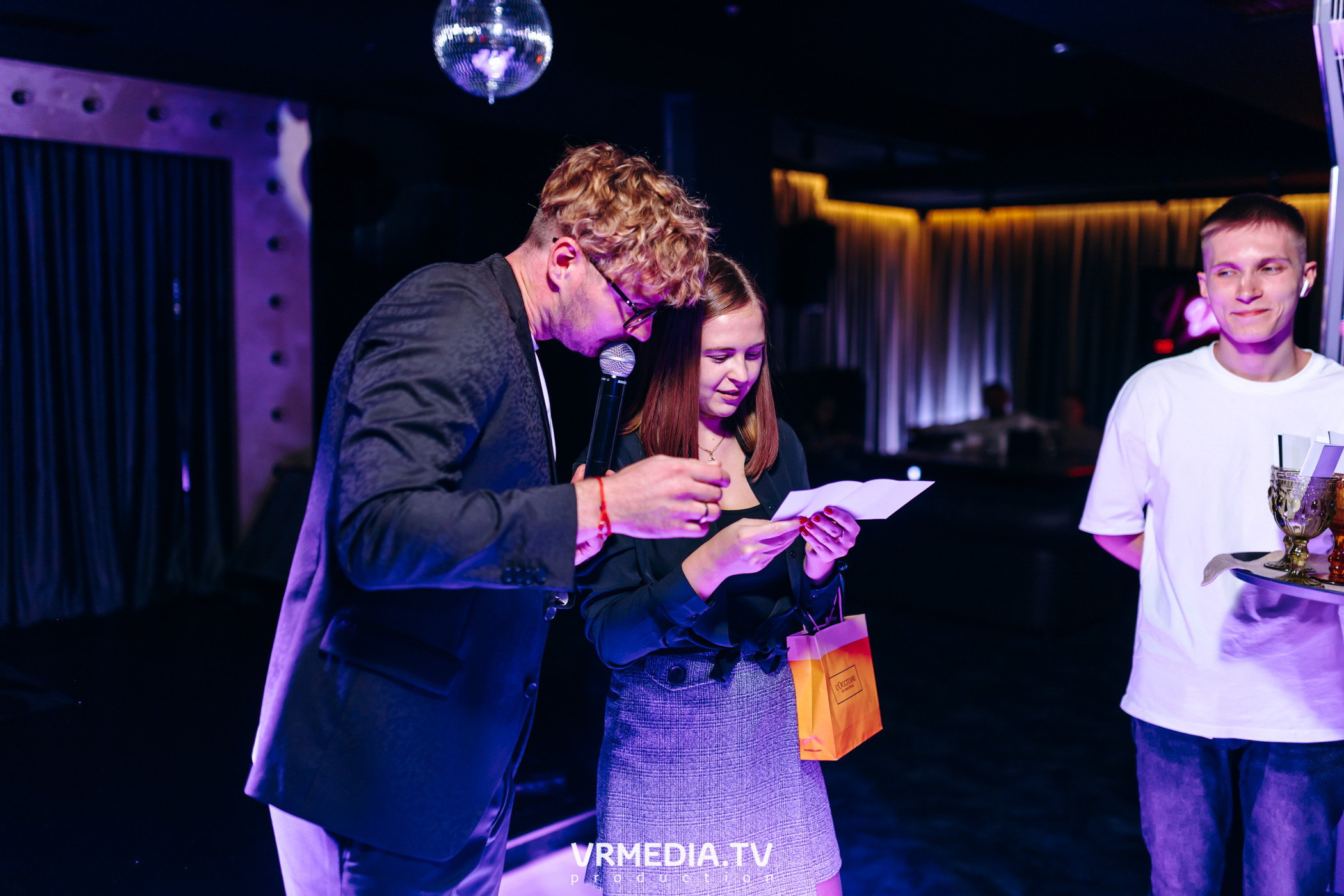 «Жуй орбит без сахара» в караоке-баре «Volna»