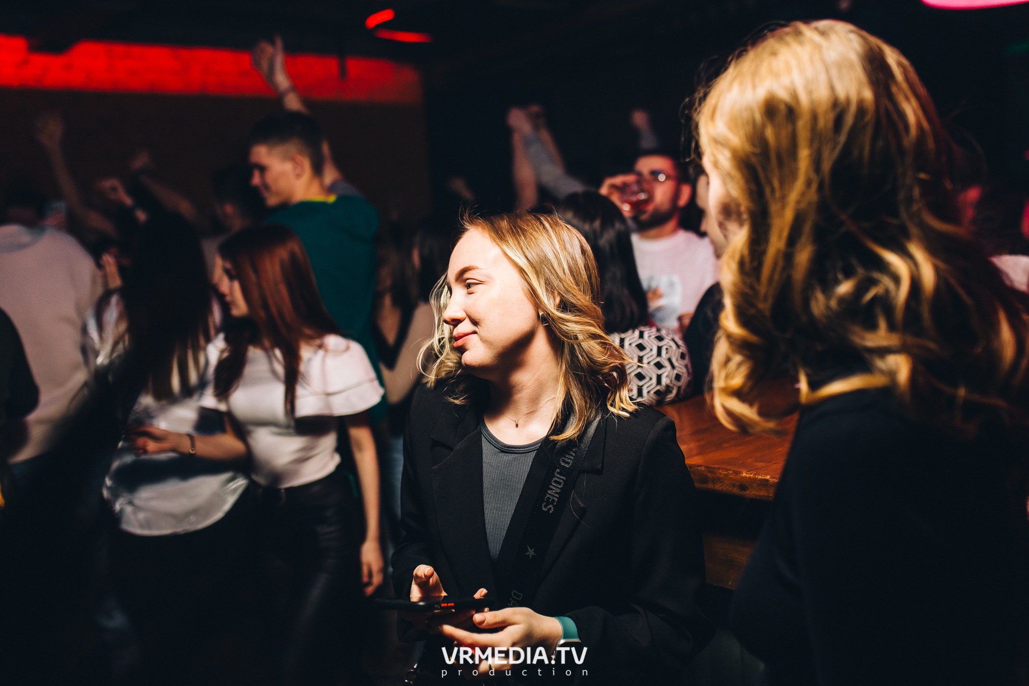 Выходные в баре «Хука Хаус»