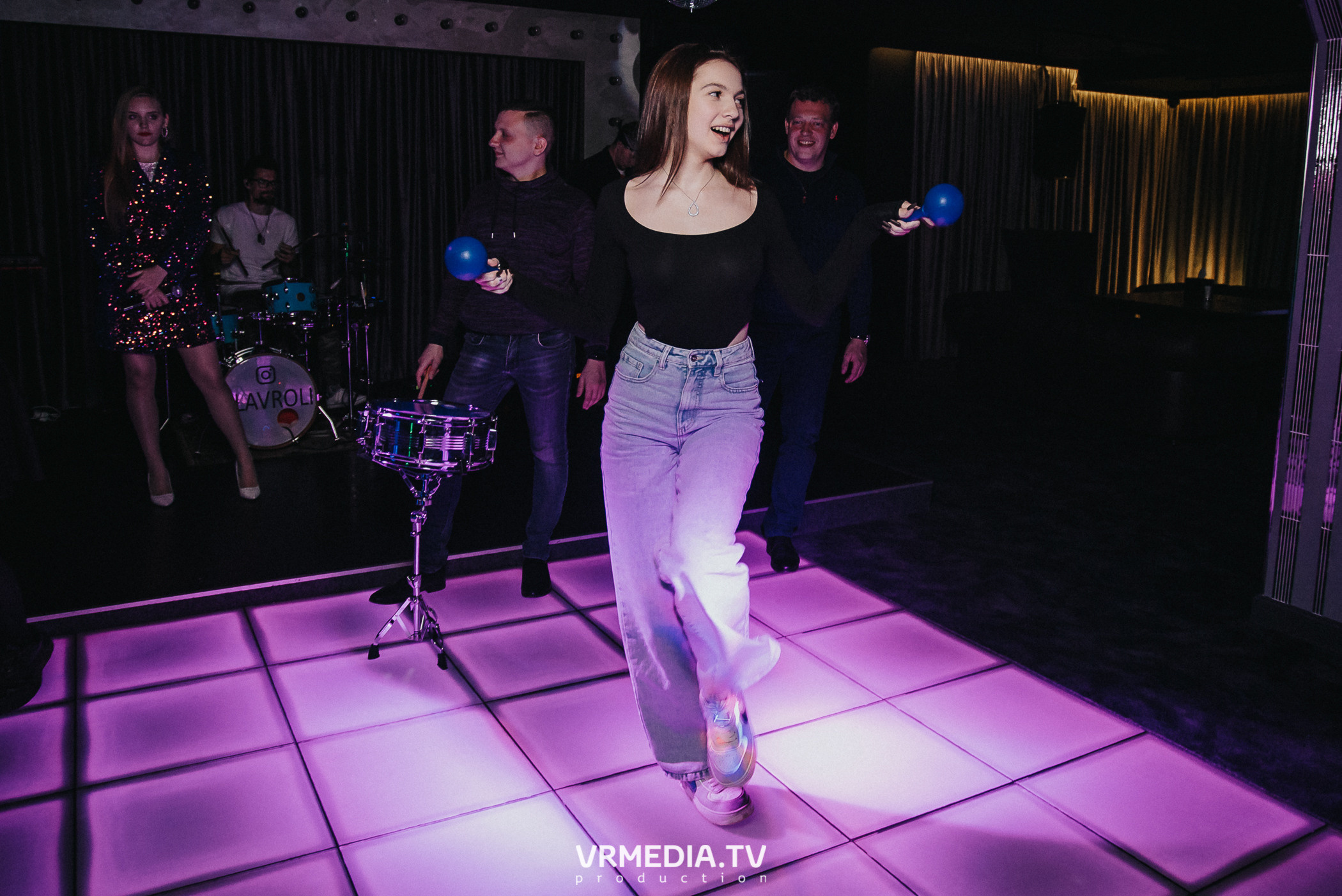 Выходные в караоке-баре «Volna»