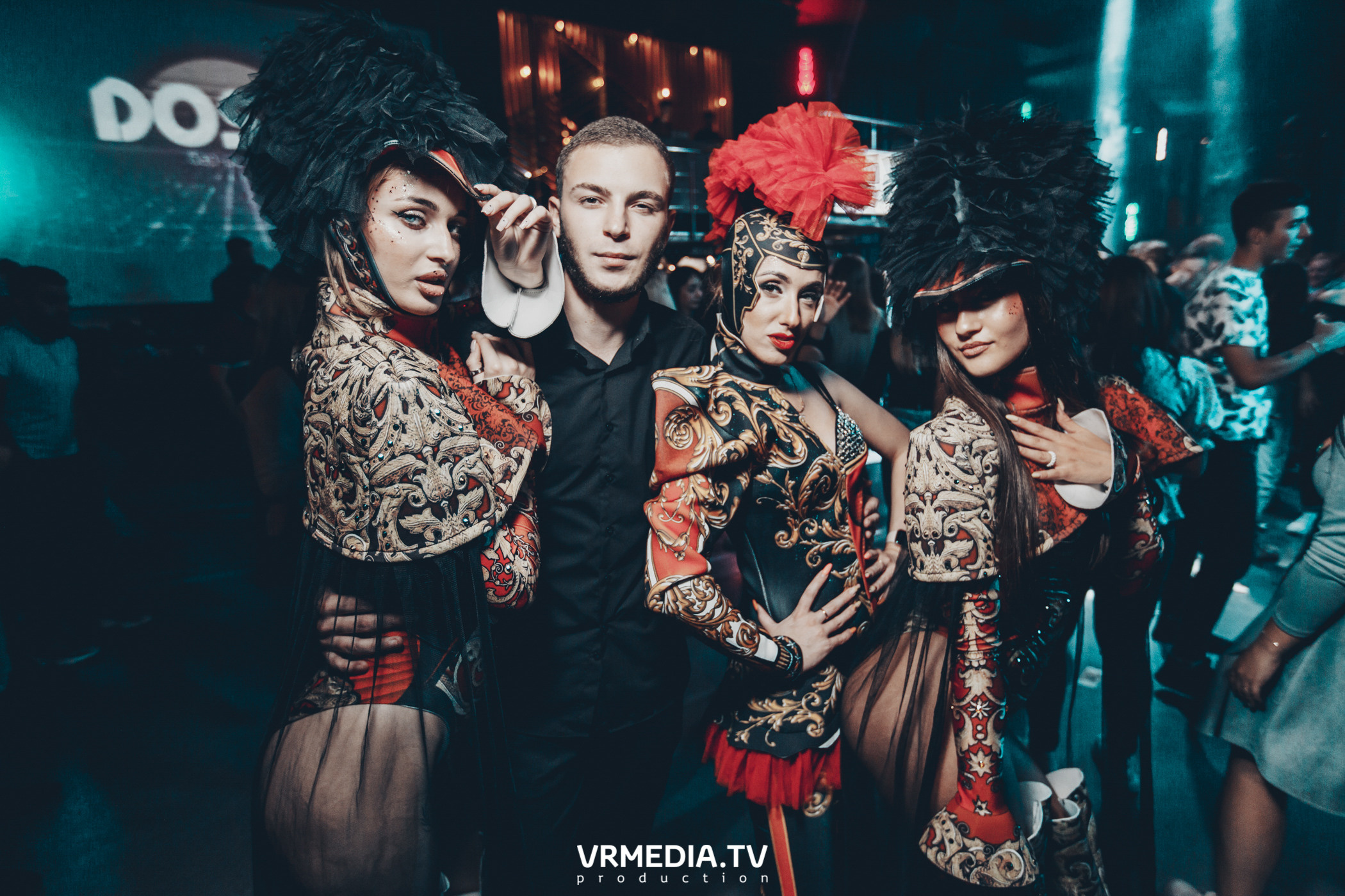 Выходные в баре «DOSKI»